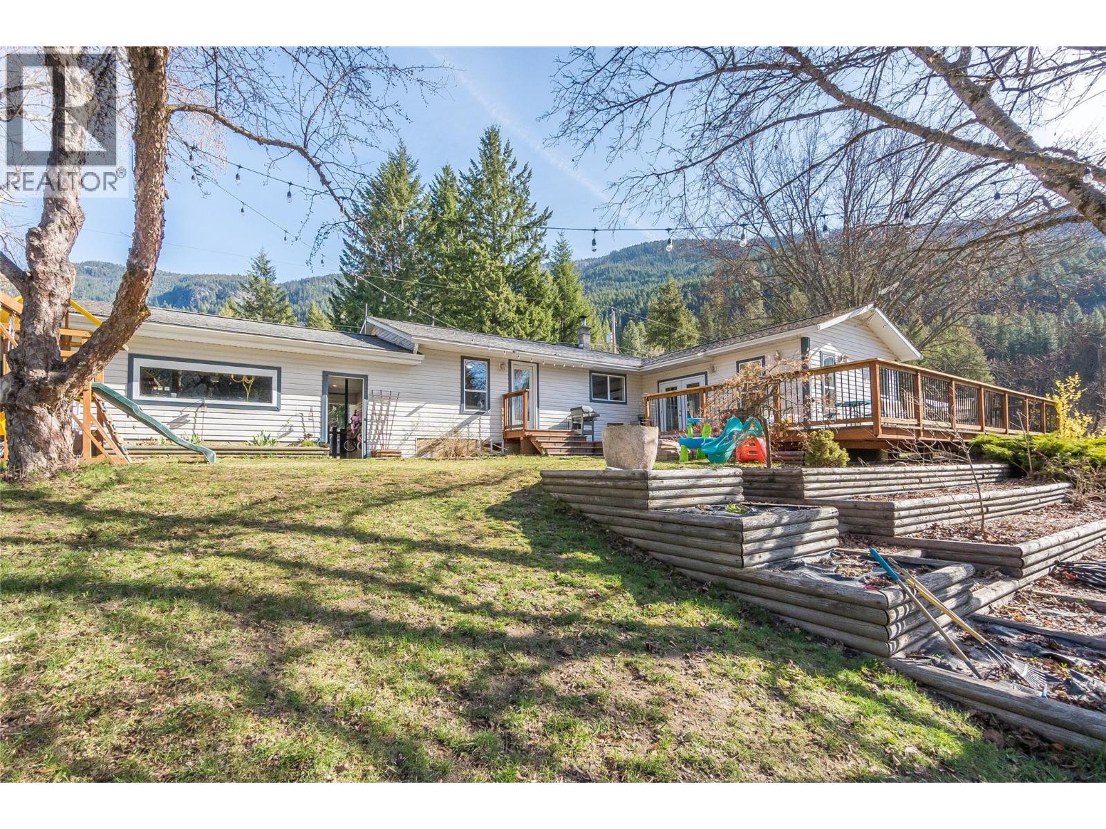 2451 Cunningham Road, Slocan Park, British Columbia  V0G 2E0 - Photo 55 - 10383257