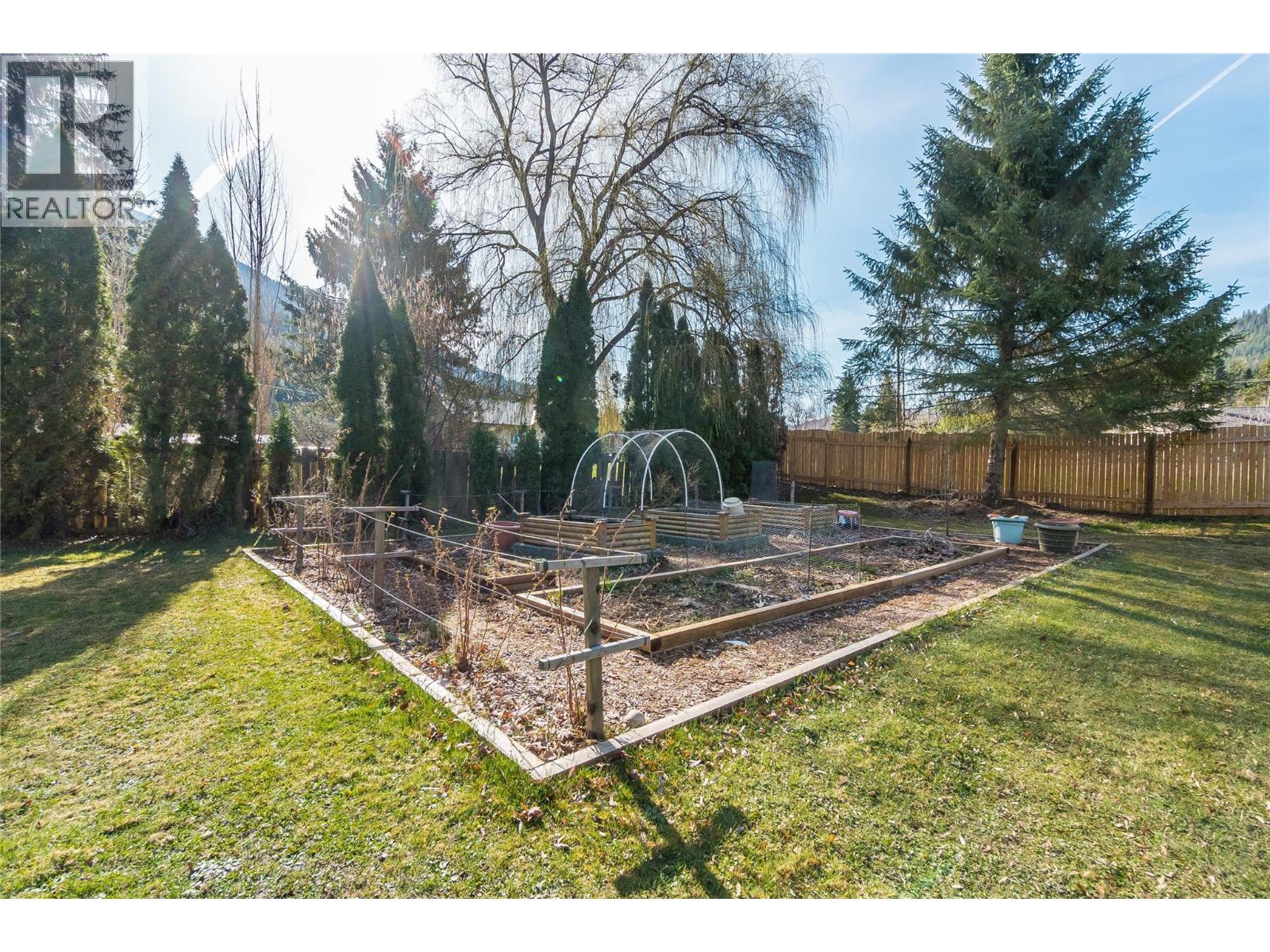 2451 Cunningham Road, Slocan Park, British Columbia  V0G 2E0 - Photo 60 - 10383257