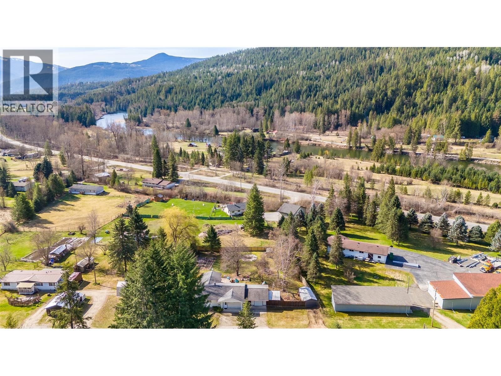 2451 Cunningham Road, Slocan Park, British Columbia  V0G 2E0 - Photo 68 - 10383257