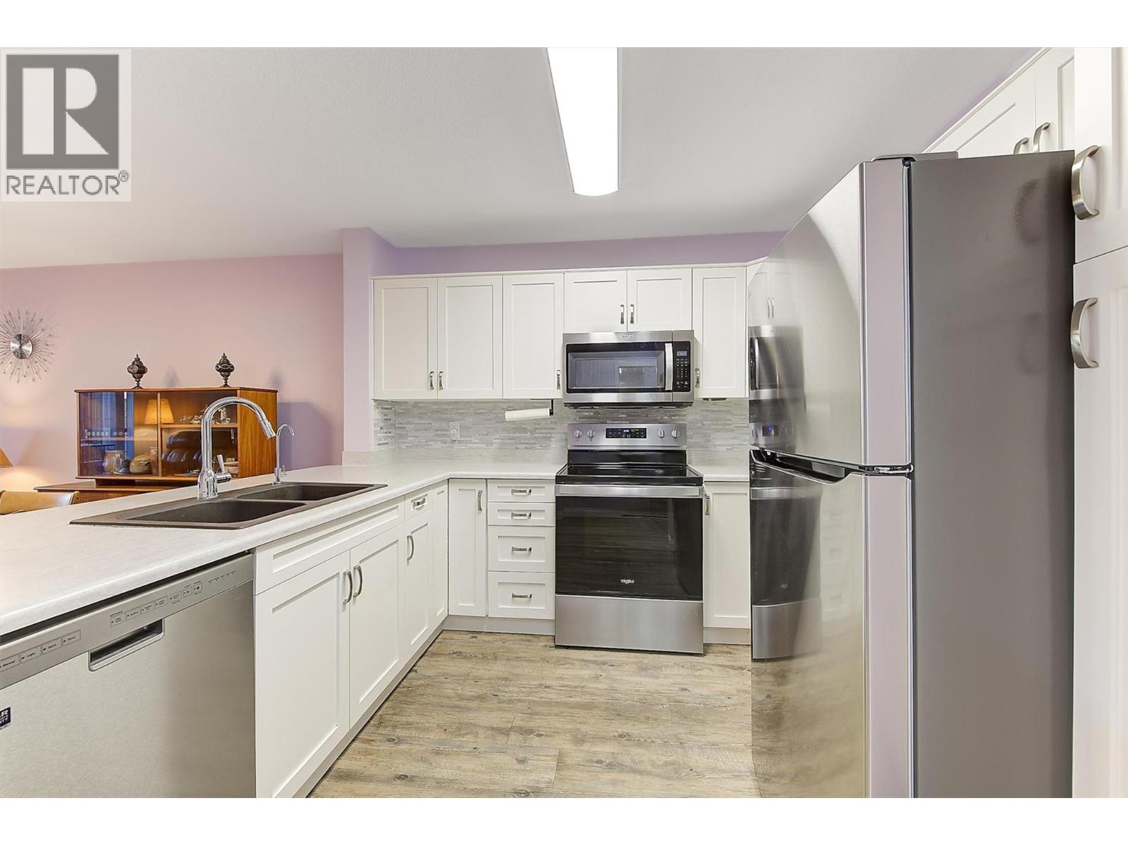 3890 Brown Road Unit# 215, West Kelowna, British Columbia  V4T 2J5 - Photo 3 - 10383030