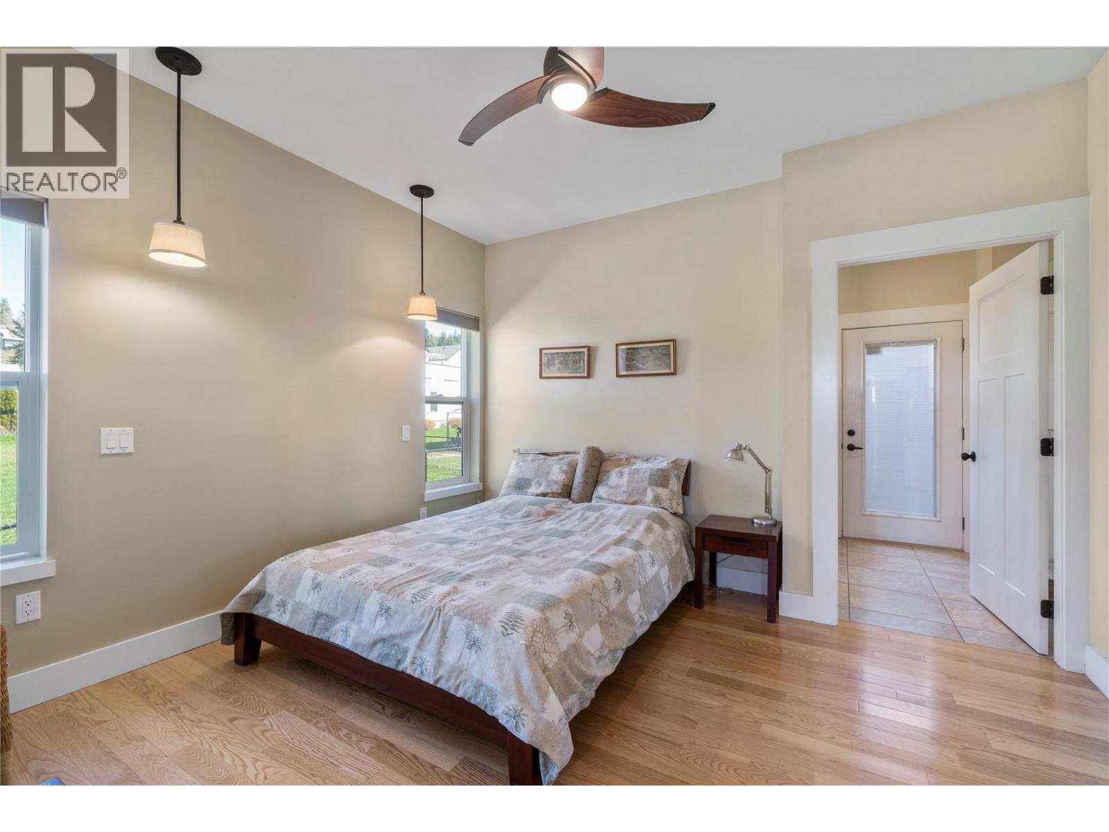 1050 9 Avenue Ne, Salmon Arm, British Columbia  V1E 4A8 - Photo 22 - 10383100