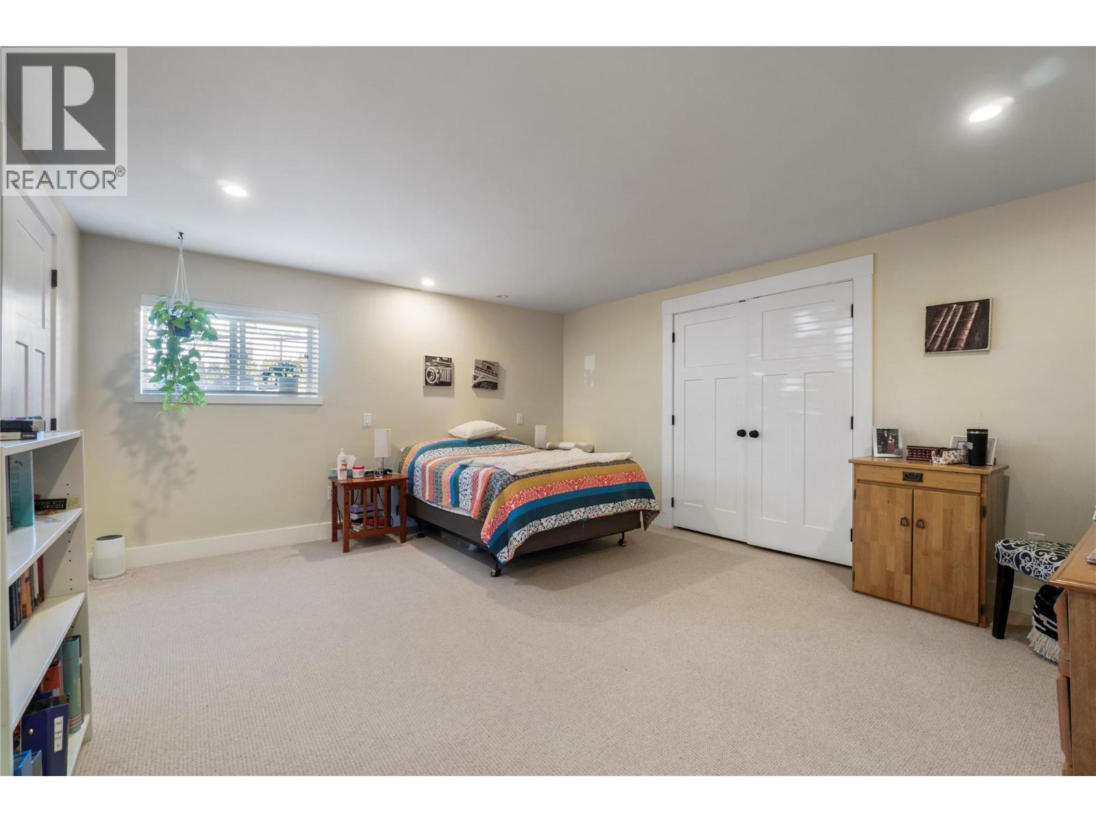 1050 9 Avenue Ne, Salmon Arm, British Columbia  V1E 4A8 - Photo 39 - 10383100