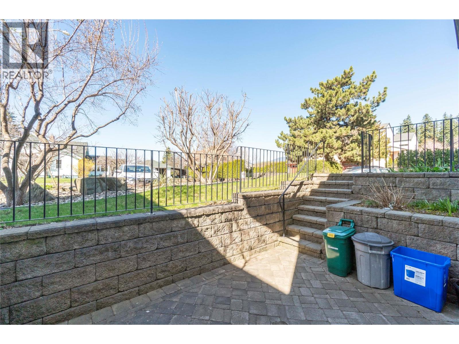 1050 9 Avenue Ne, Salmon Arm, British Columbia  V1E 4A8 - Photo 48 - 10383100