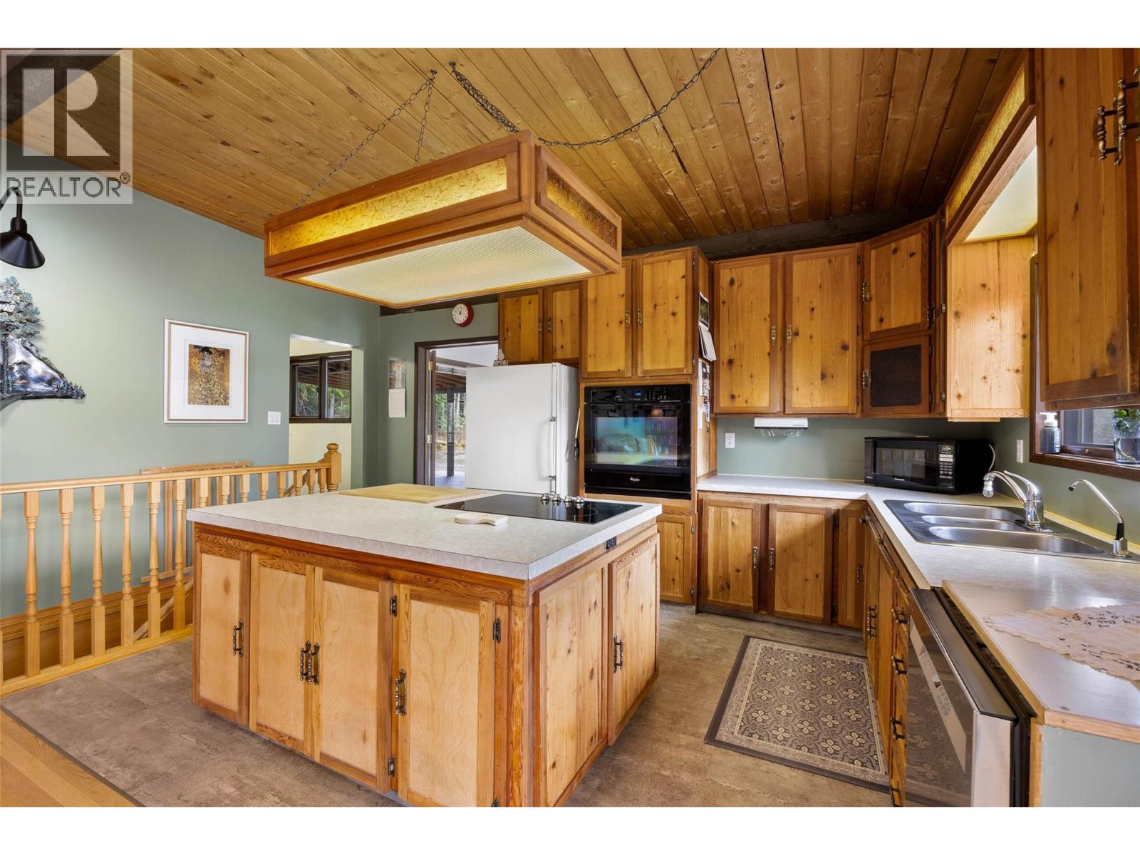 906 Dilworth Road, Sorrento, British Columbia  V0E 2W1 - Photo 10 - 10382690