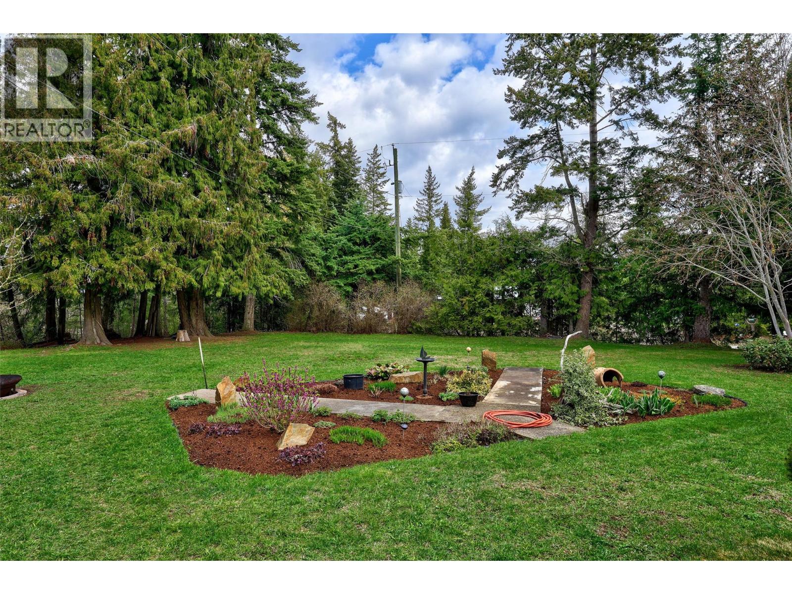 906 Dilworth Road, Sorrento, British Columbia  V0E 2W1 - Photo 41 - 10382690