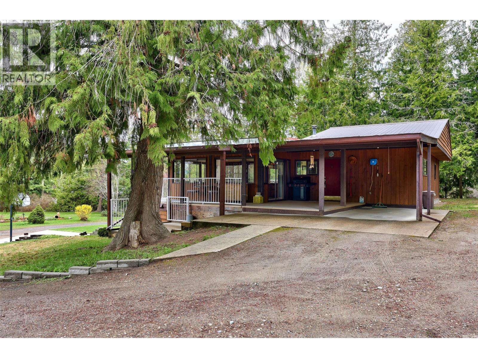 906 Dilworth Road, Sorrento, British Columbia  V0E 2W1 - Photo 45 - 10382690