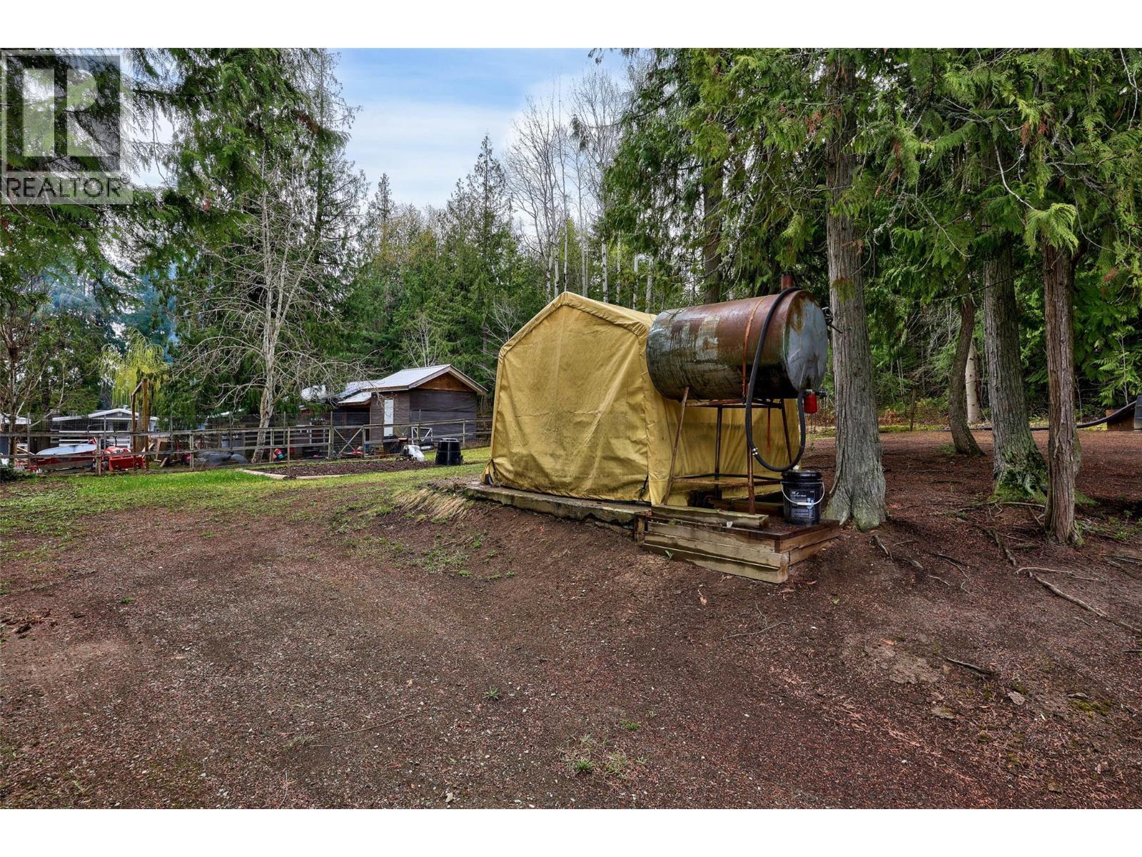 906 Dilworth Road, Sorrento, British Columbia  V0E 2W1 - Photo 47 - 10382690