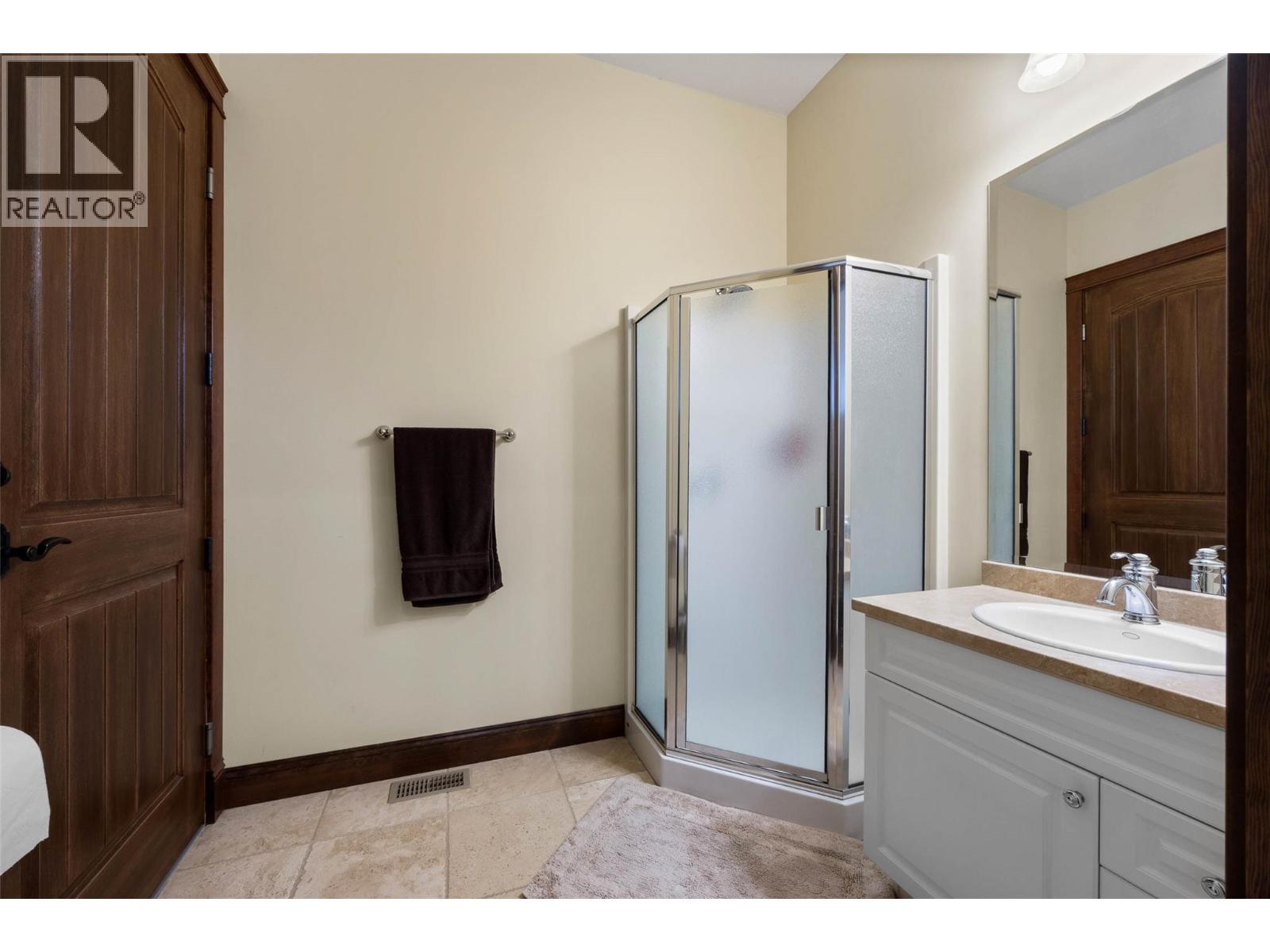 1580 Lorne Street, Kamloops, British Columbia  V2C 1X6 - Photo 42 - 10379425