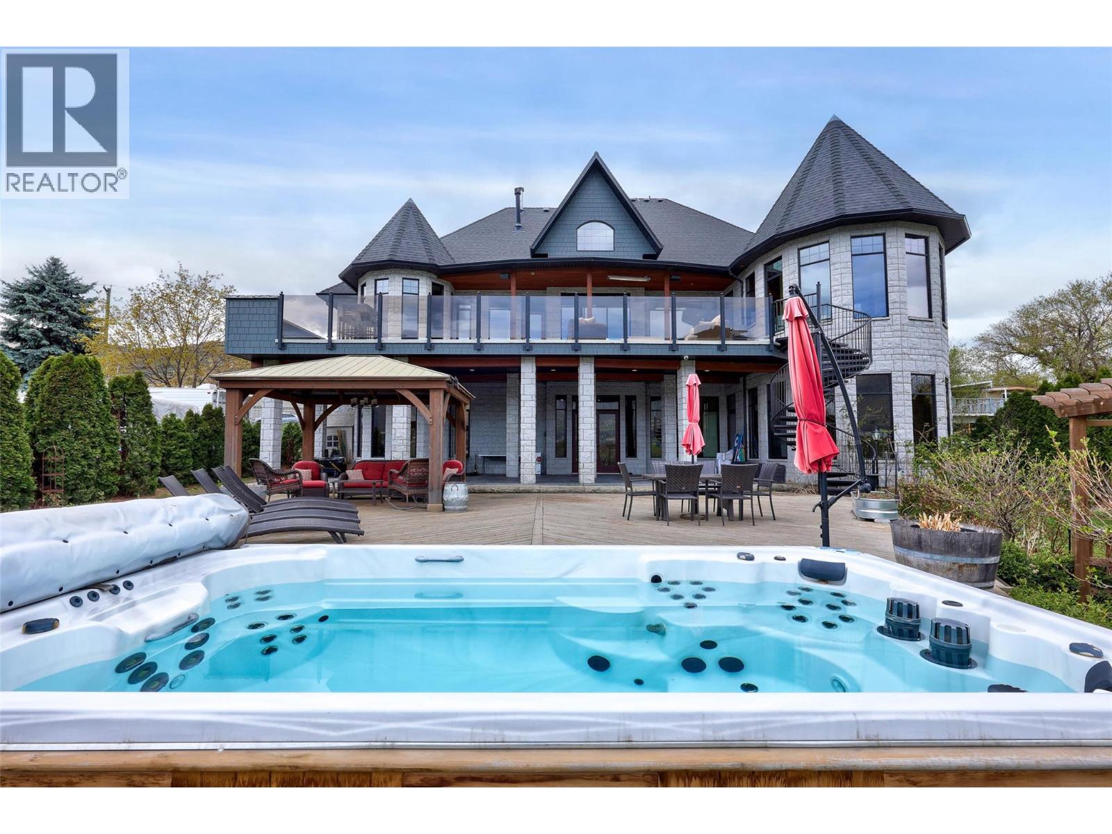 1580 Lorne Street, Kamloops, British Columbia  V2C 1X6 - Photo 66 - 10379425