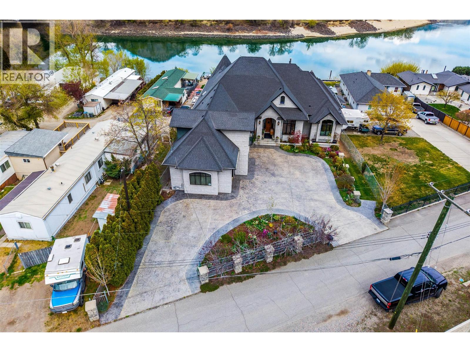 1580 Lorne Street, Kamloops, British Columbia  V2C 1X6 - Photo 83 - 10379425