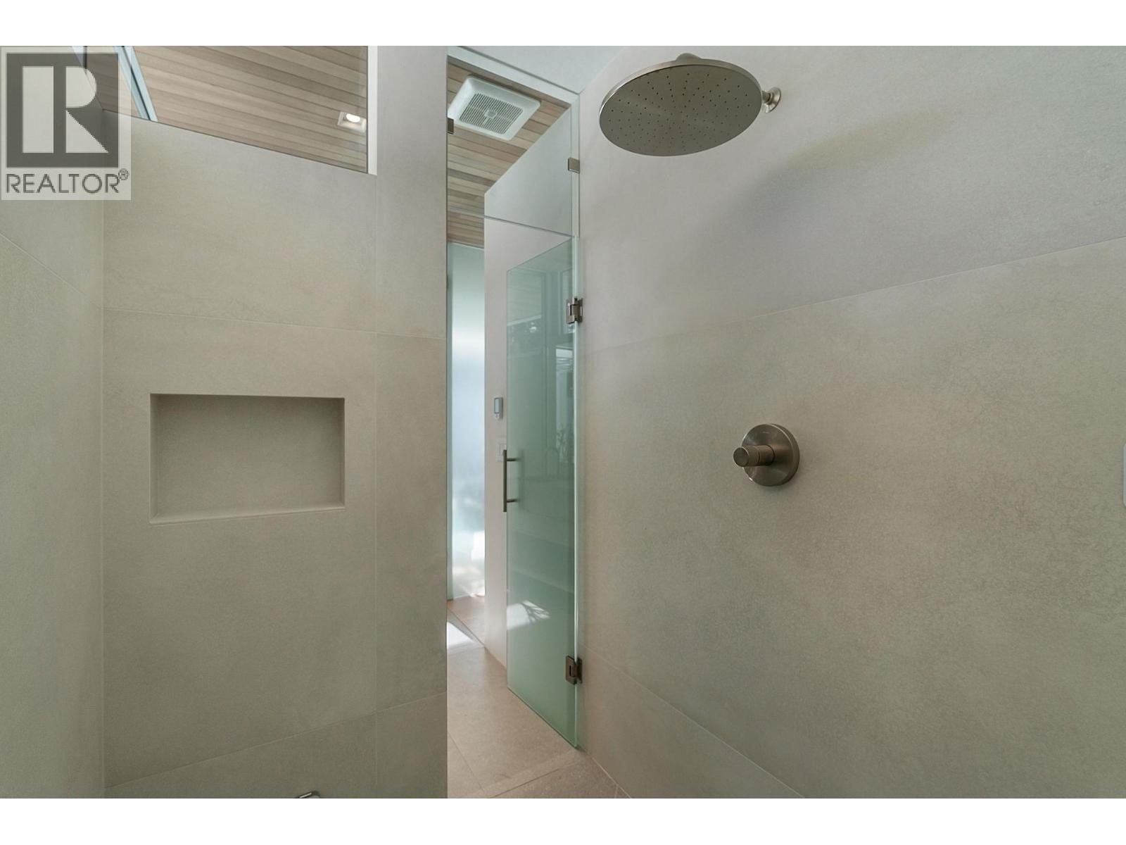 4110 Lakeshore Road, Kelowna, British Columbia  V1W 1V6 - Photo 10 - 10380863