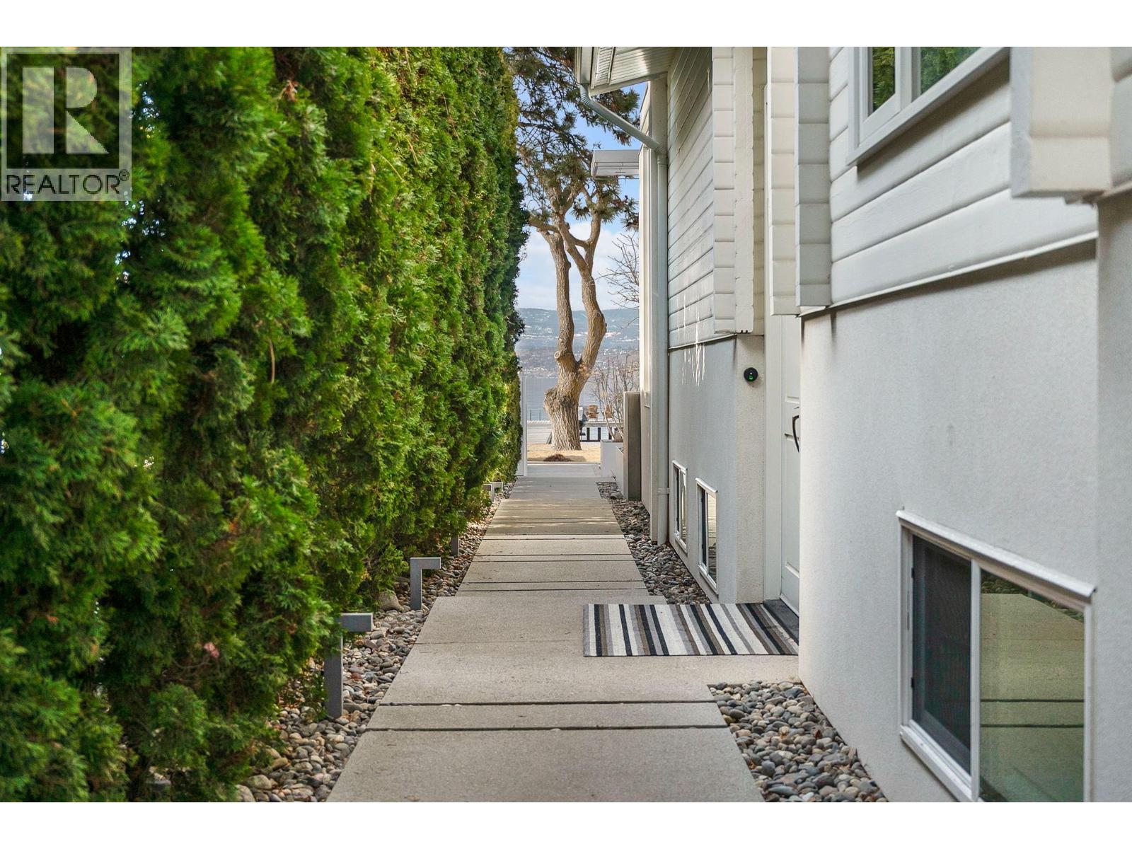 4110 Lakeshore Road, Kelowna, British Columbia  V1W 1V6 - Photo 15 - 10380863