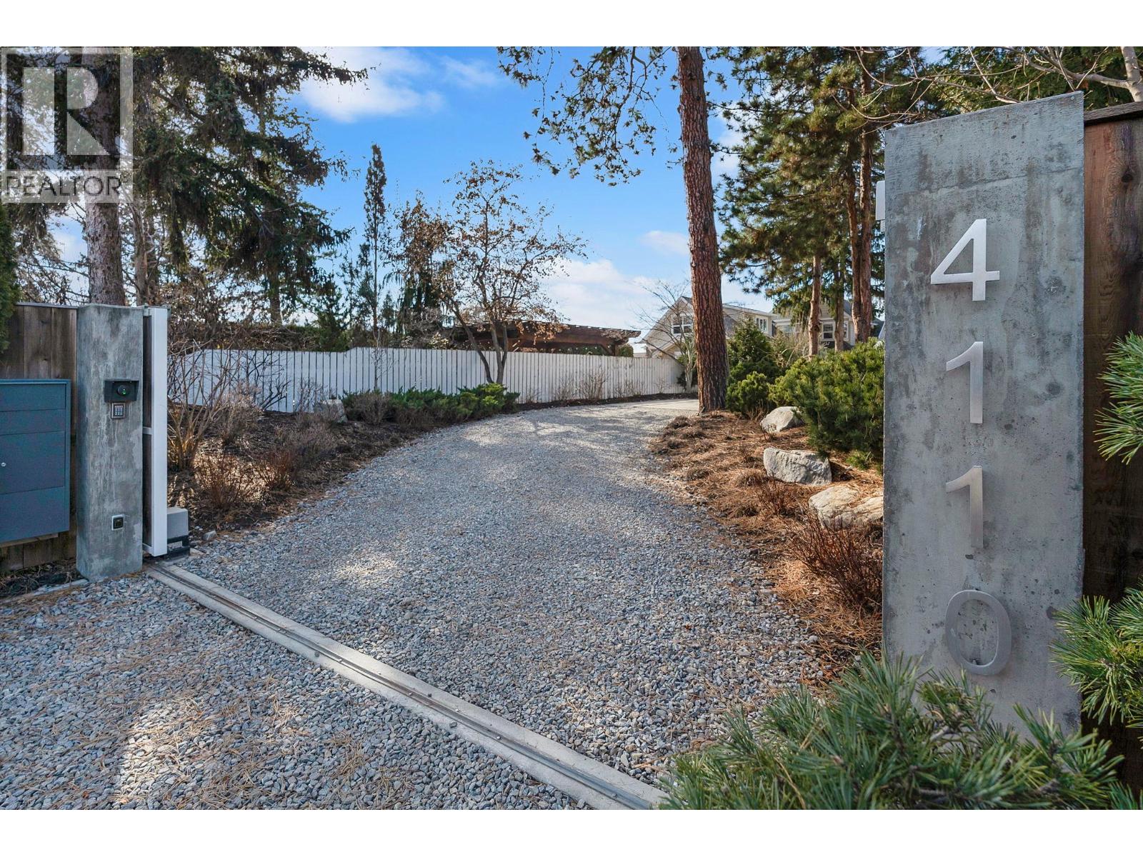 4110 Lakeshore Road, Kelowna, British Columbia  V1W 1V6 - Photo 29 - 10380863