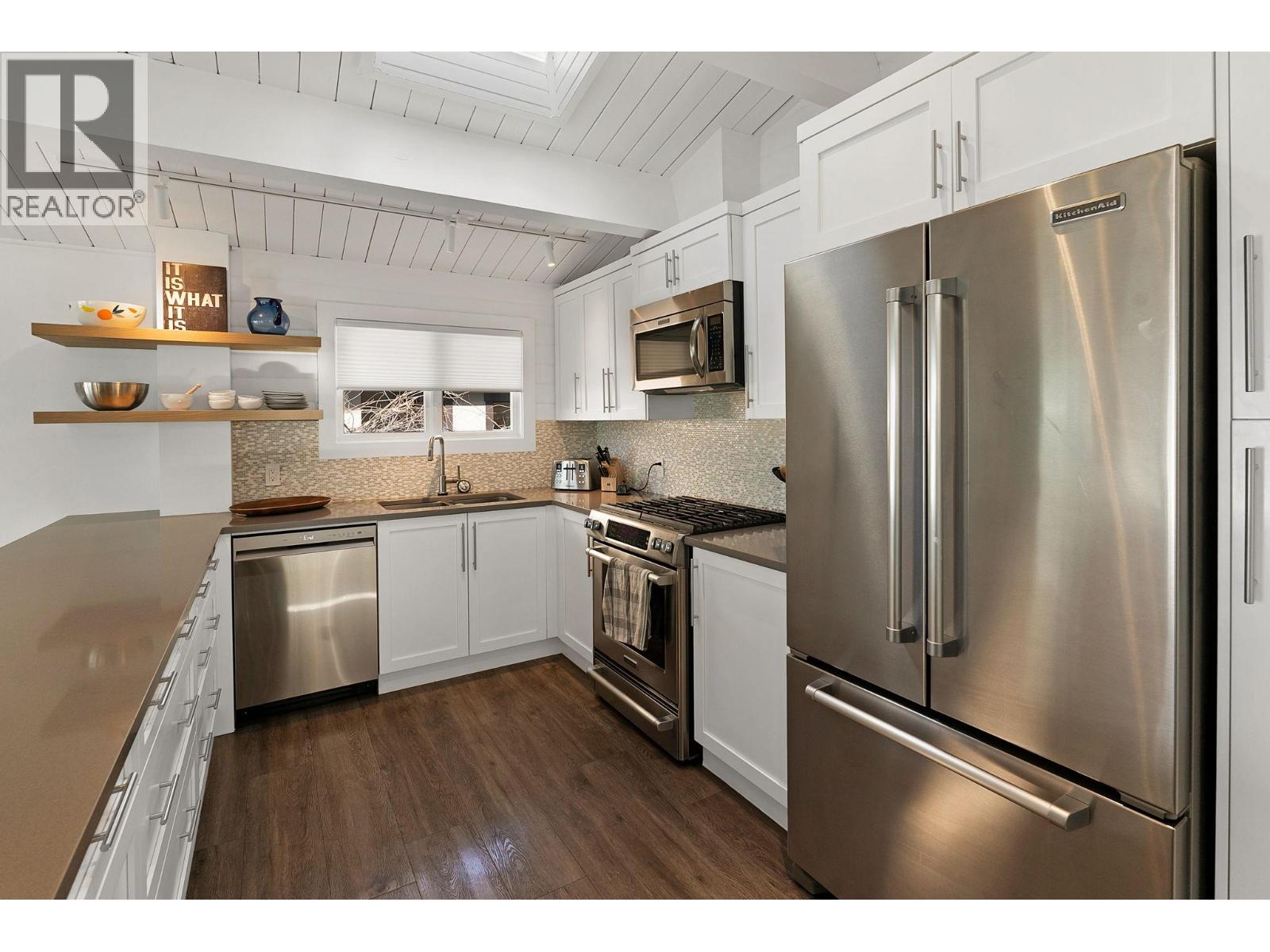 4110 Lakeshore Road, Kelowna, British Columbia  V1W 1V6 - Photo 36 - 10380863