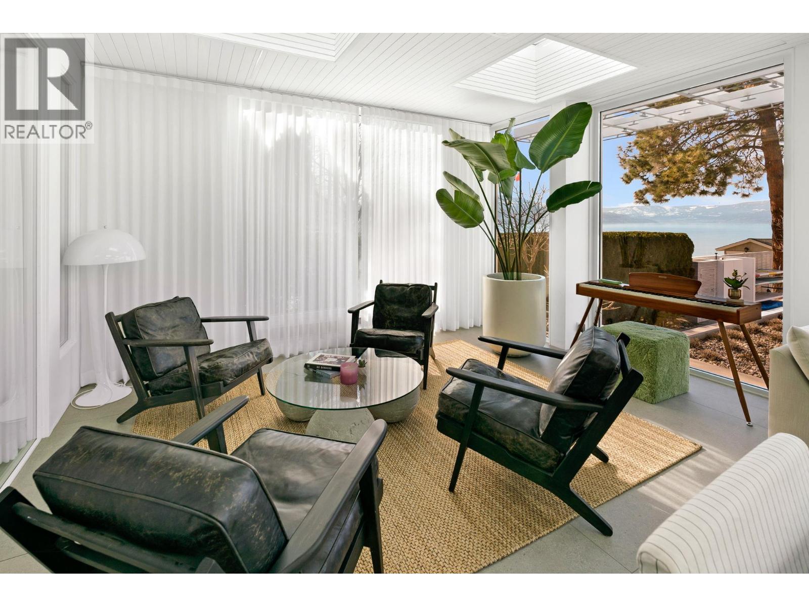 4110 Lakeshore Road, Kelowna, British Columbia  V1W 1V6 - Photo 49 - 10380863