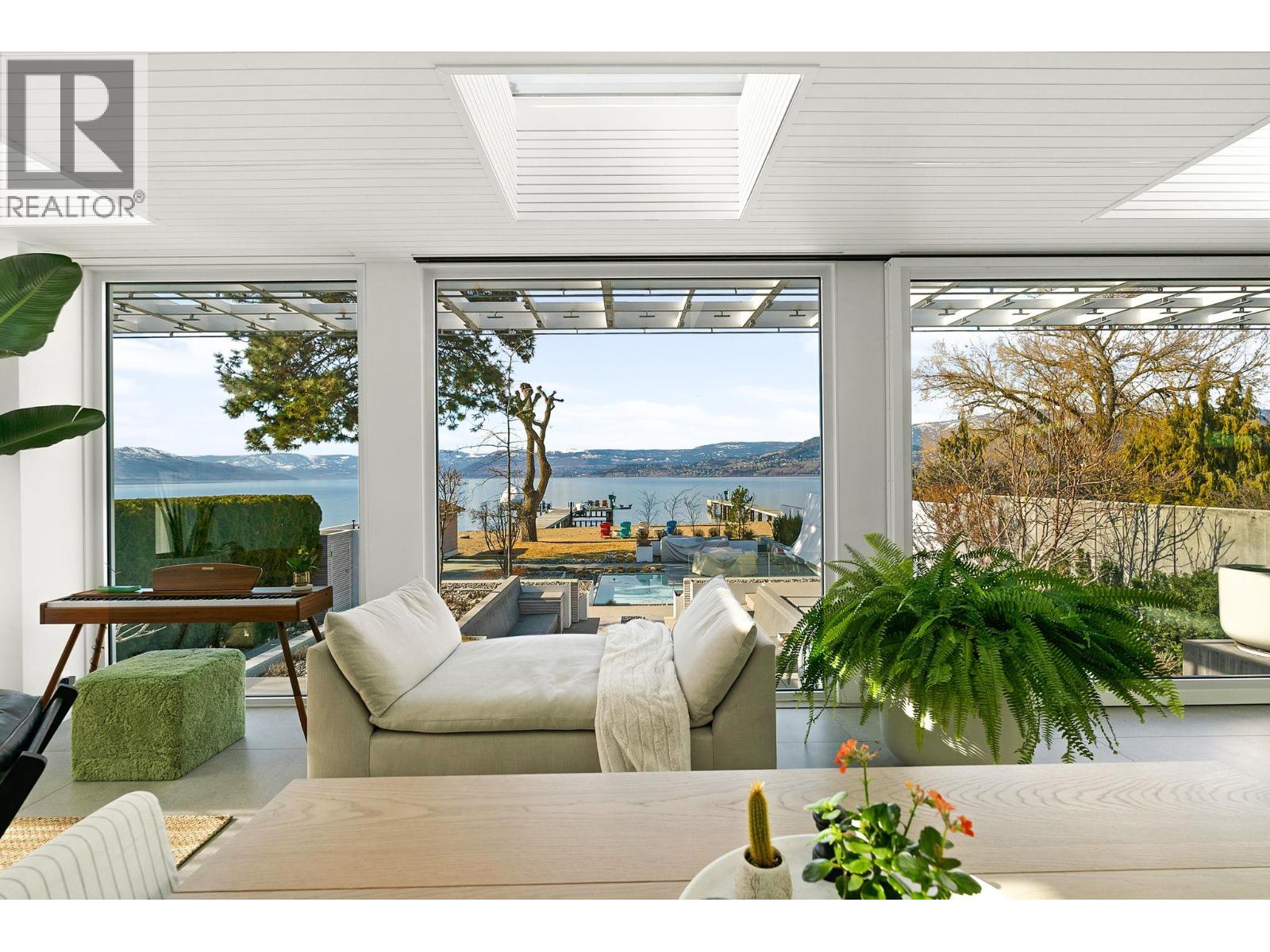 4110 Lakeshore Road, Kelowna, British Columbia  V1W 1V6 - Photo 50 - 10380863