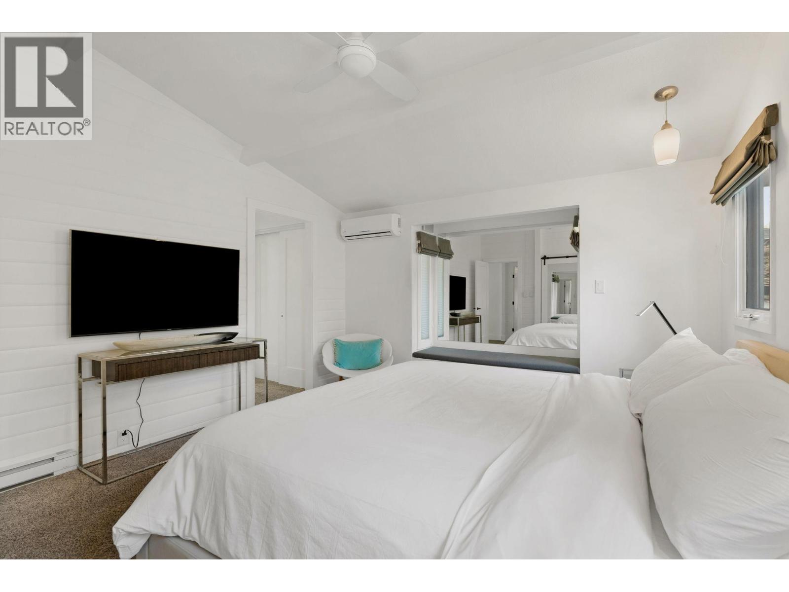 4110 Lakeshore Road, Kelowna, British Columbia  V1W 1V6 - Photo 52 - 10380863