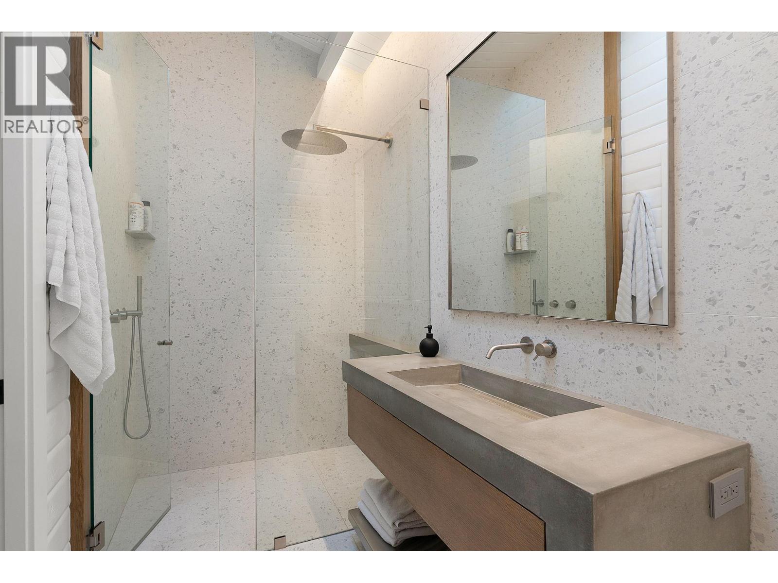 4110 Lakeshore Road, Kelowna, British Columbia  V1W 1V6 - Photo 59 - 10380863