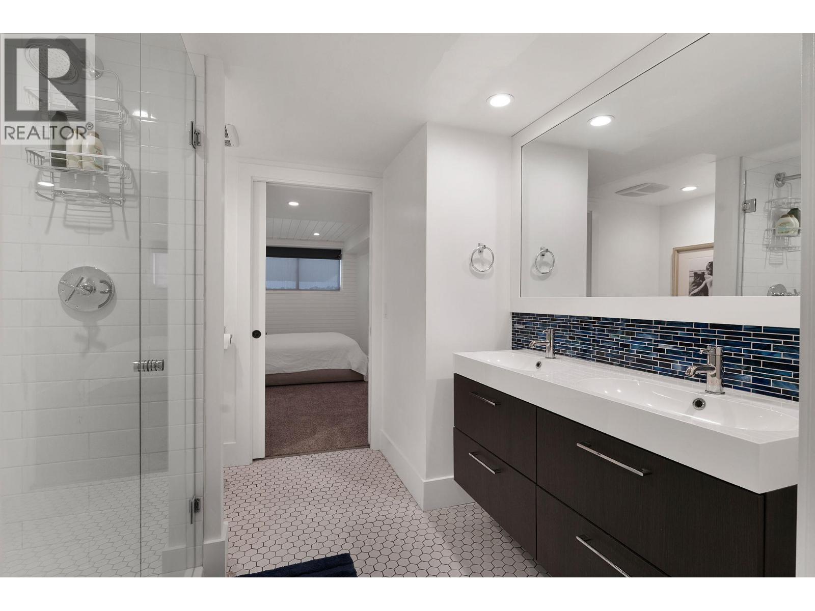 4110 Lakeshore Road, Kelowna, British Columbia  V1W 1V6 - Photo 67 - 10380863