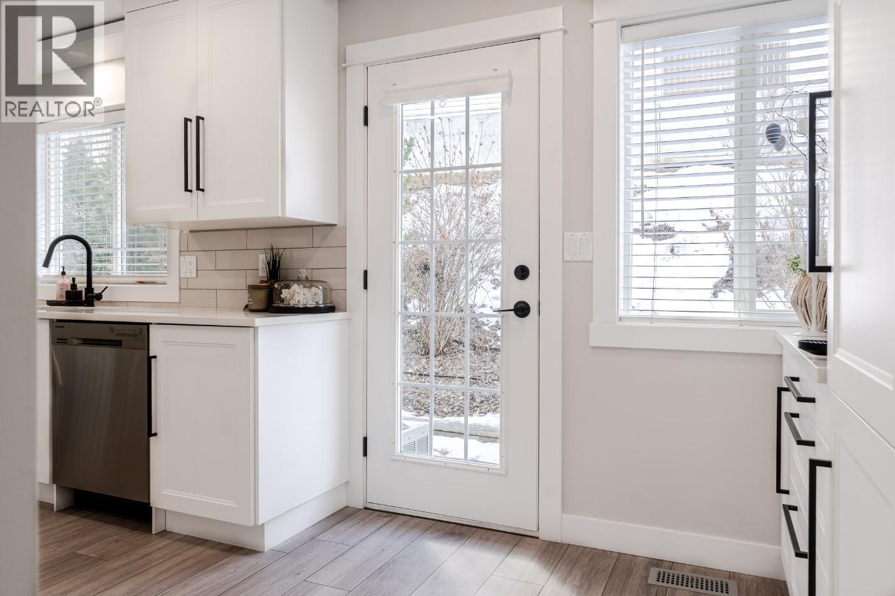 2022 Pacific Way Unit# 28, Kamloops, British Columbia  V1S 1T1 - Photo 18 - 10383424