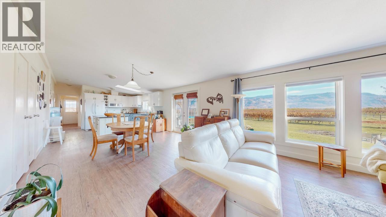 3405 107th Street, Osoyoos, British Columbia  V0H 1V4 - Photo 13 - 10383497