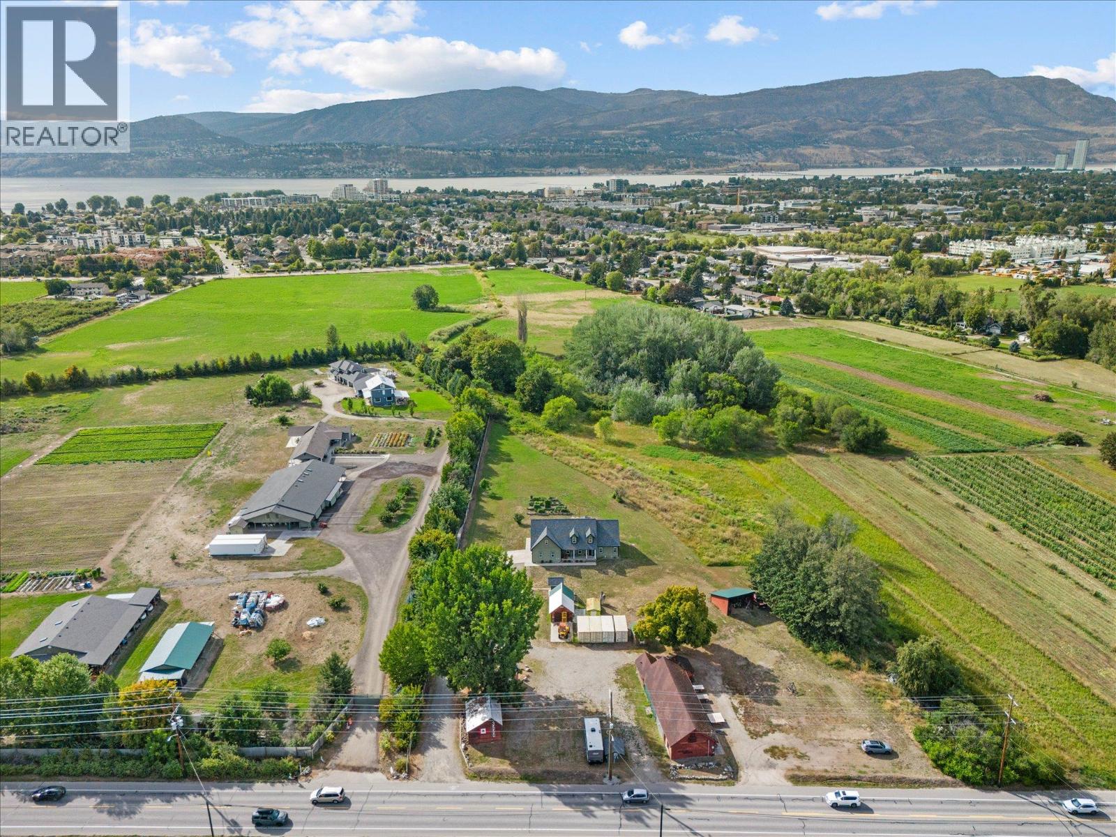 3550 Benvoulin Road, Kelowna, British Columbia  V1W 4M6 - Photo 2 - 10383498