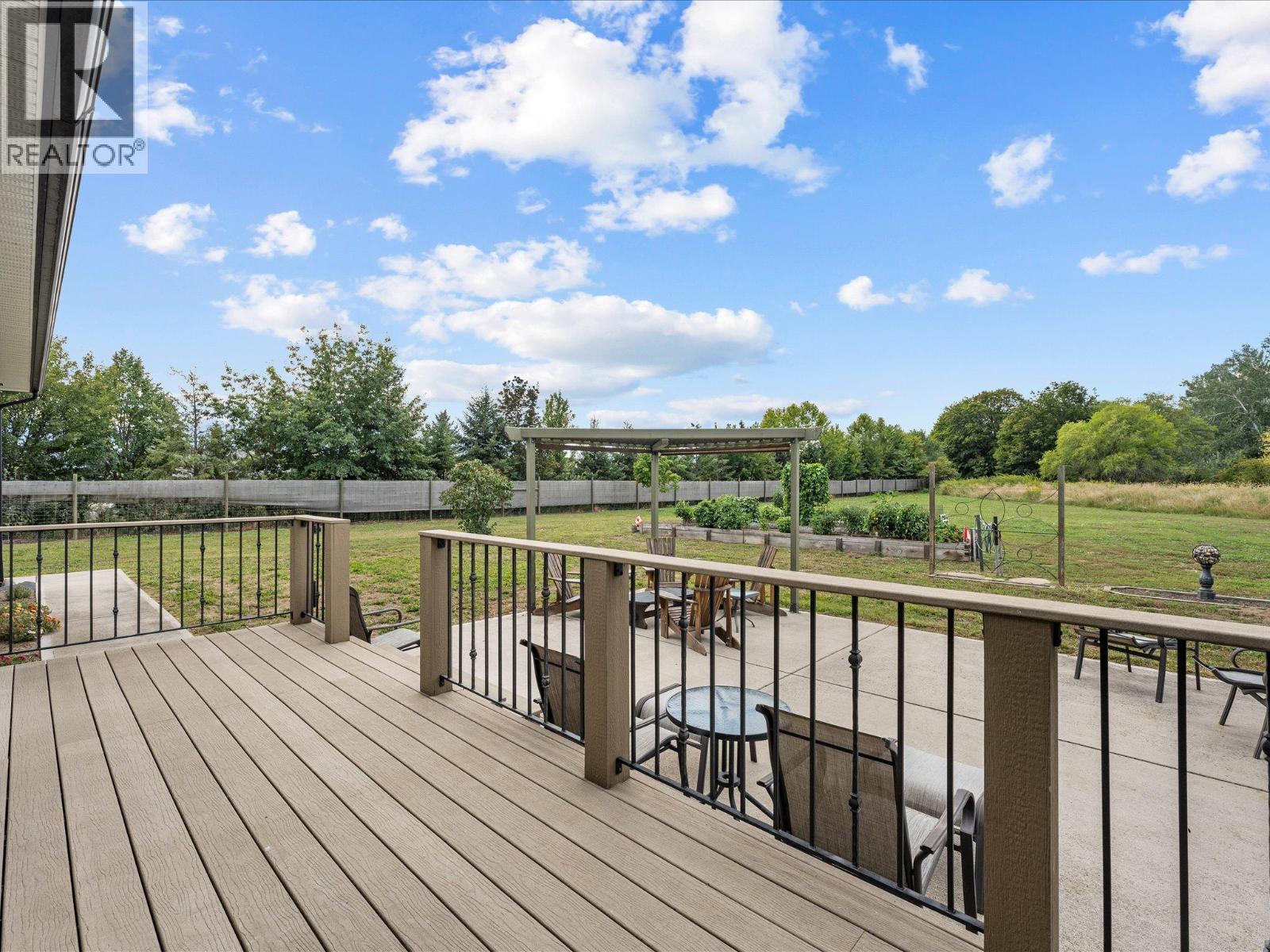 3550 Benvoulin Road, Kelowna, British Columbia  V1W 4M6 - Photo 21 - 10383498