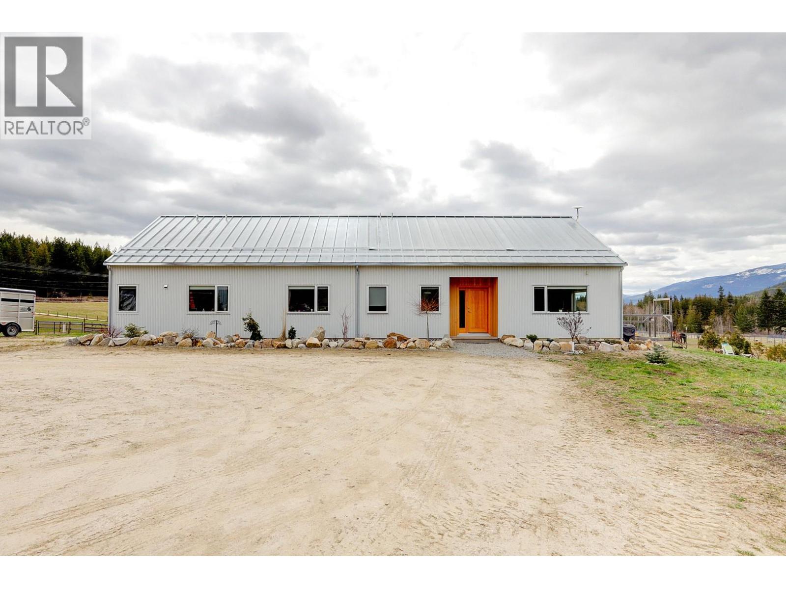 1841 50 Street Nw, Salmon Arm, British Columbia  V1E 3B1 - Photo 21 - 10383291