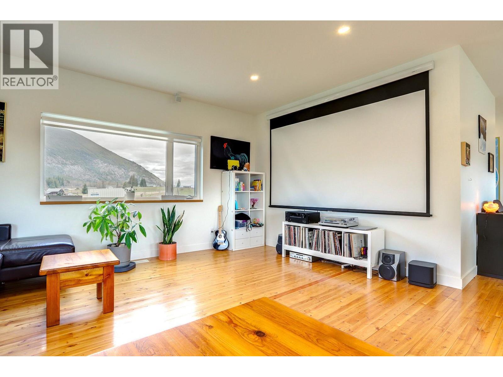 1841 50 Street Nw, Salmon Arm, British Columbia  V1E 3B1 - Photo 36 - 10383291