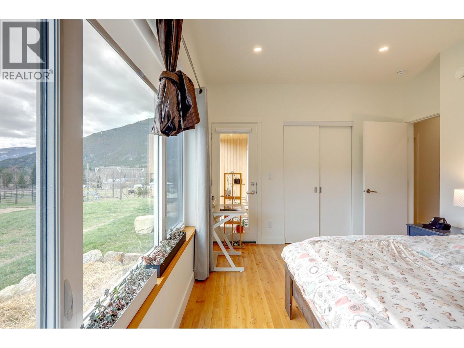 1841 50 Street Nw, Salmon Arm, British Columbia  V1E 3B1 - Photo 50 - 10383291