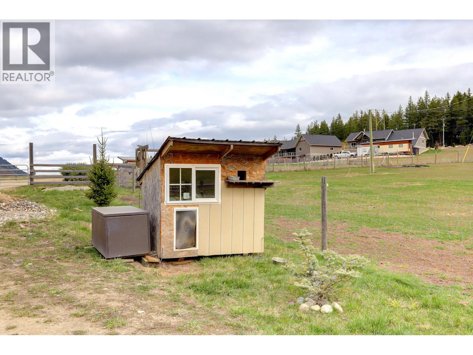 1841 50 Street Nw, Salmon Arm, British Columbia  V1E 3B1 - Photo 61 - 10383291