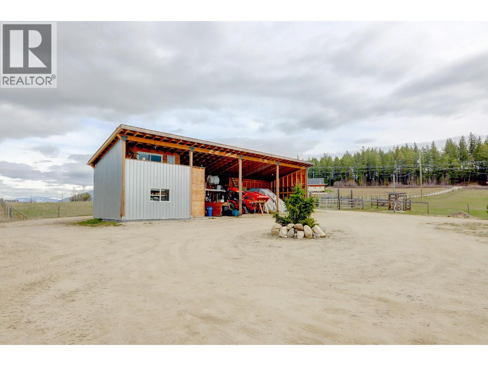 1841 50 Street Nw, Salmon Arm, British Columbia  V1E 3B1 - Photo 62 - 10383291