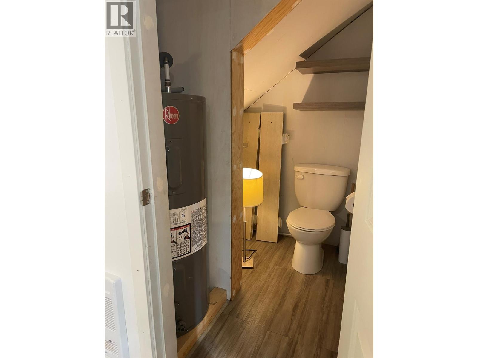 1841 50 Street Nw, Salmon Arm, British Columbia  V1E 3B1 - Photo 69 - 10383291