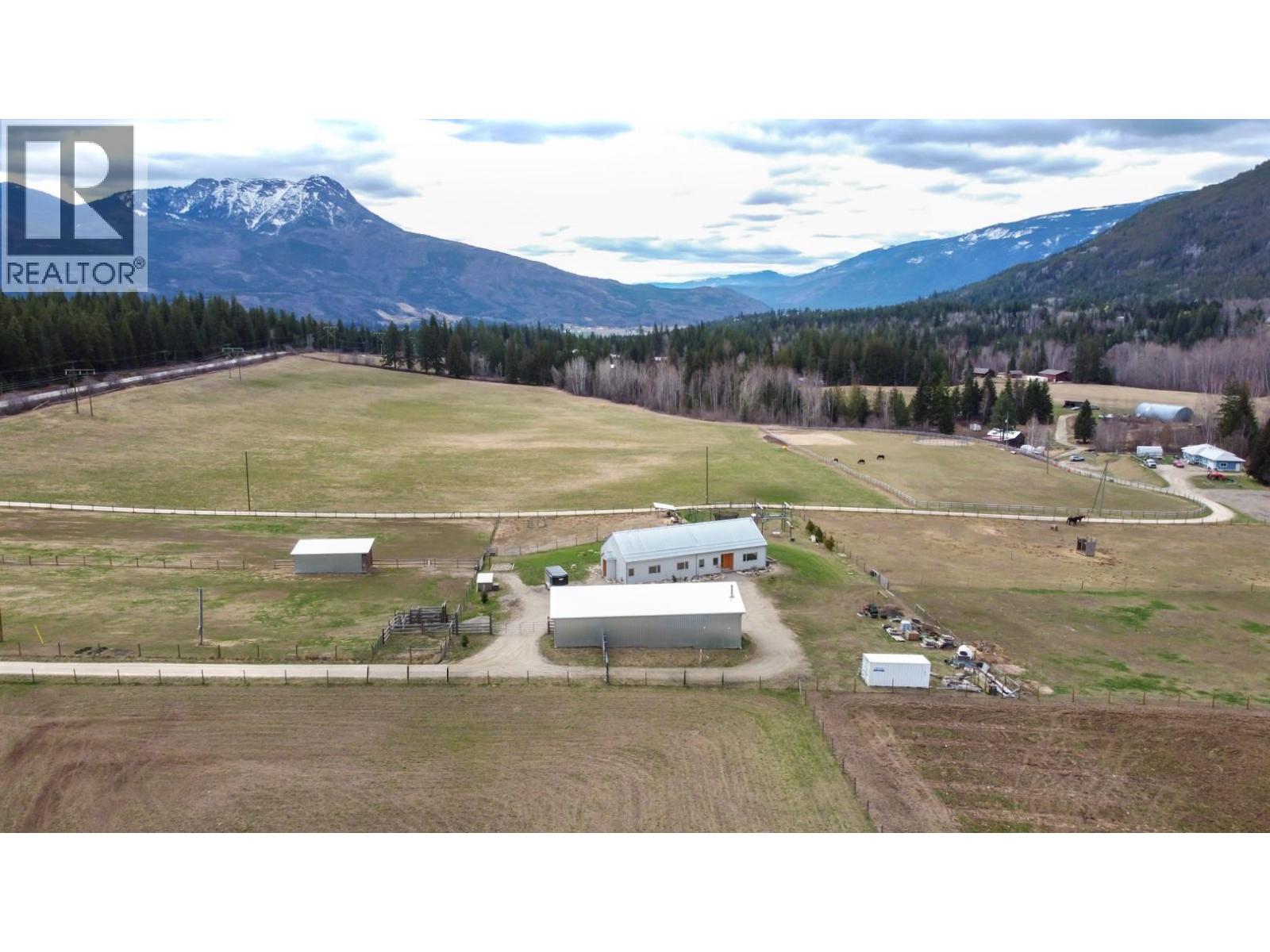 1841 50 Street Nw, Salmon Arm, British Columbia  V1E 3B1 - Photo 73 - 10383291