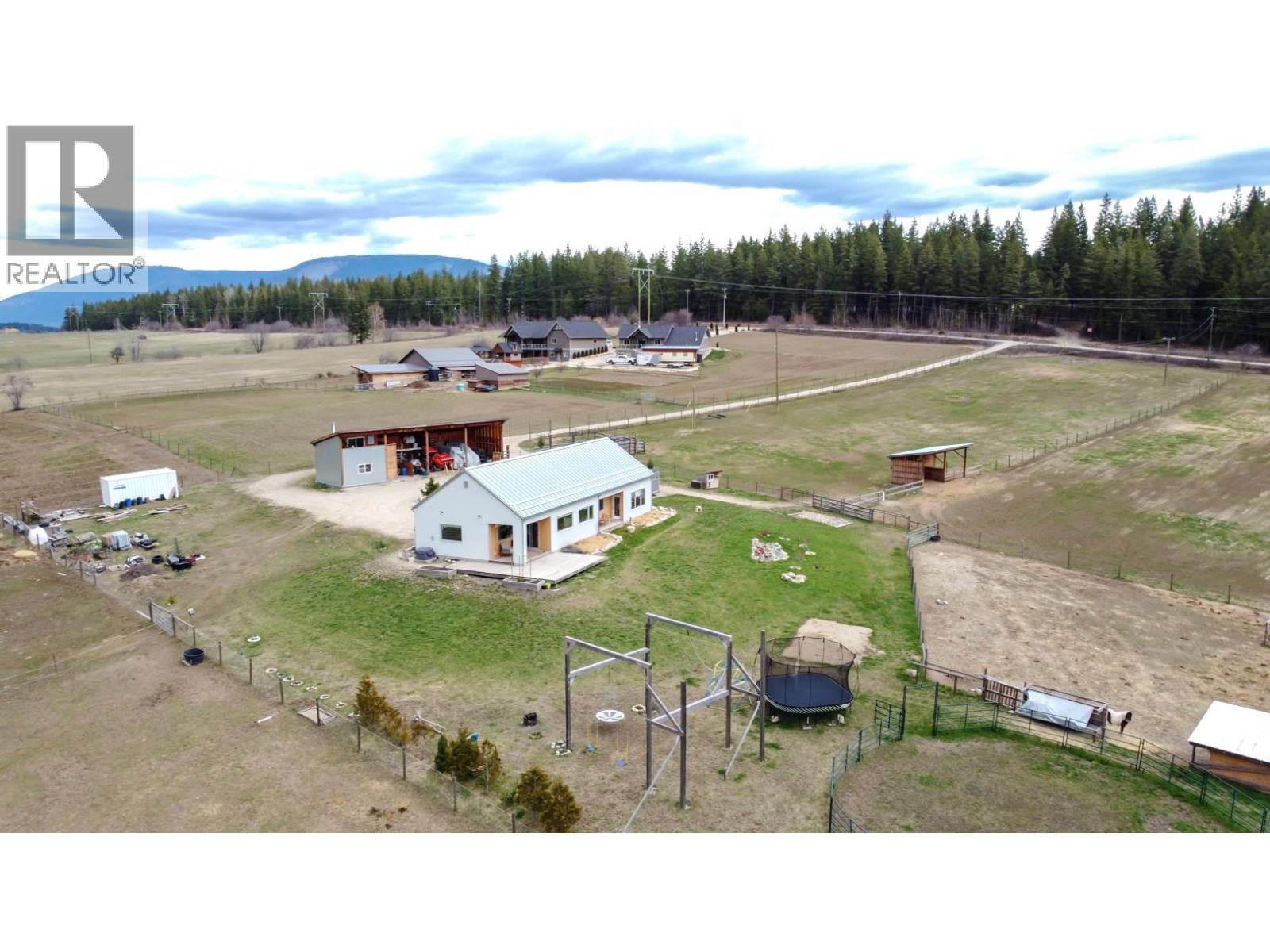 1841 50 Street Nw, Salmon Arm, British Columbia  V1E 3B1 - Photo 75 - 10383291