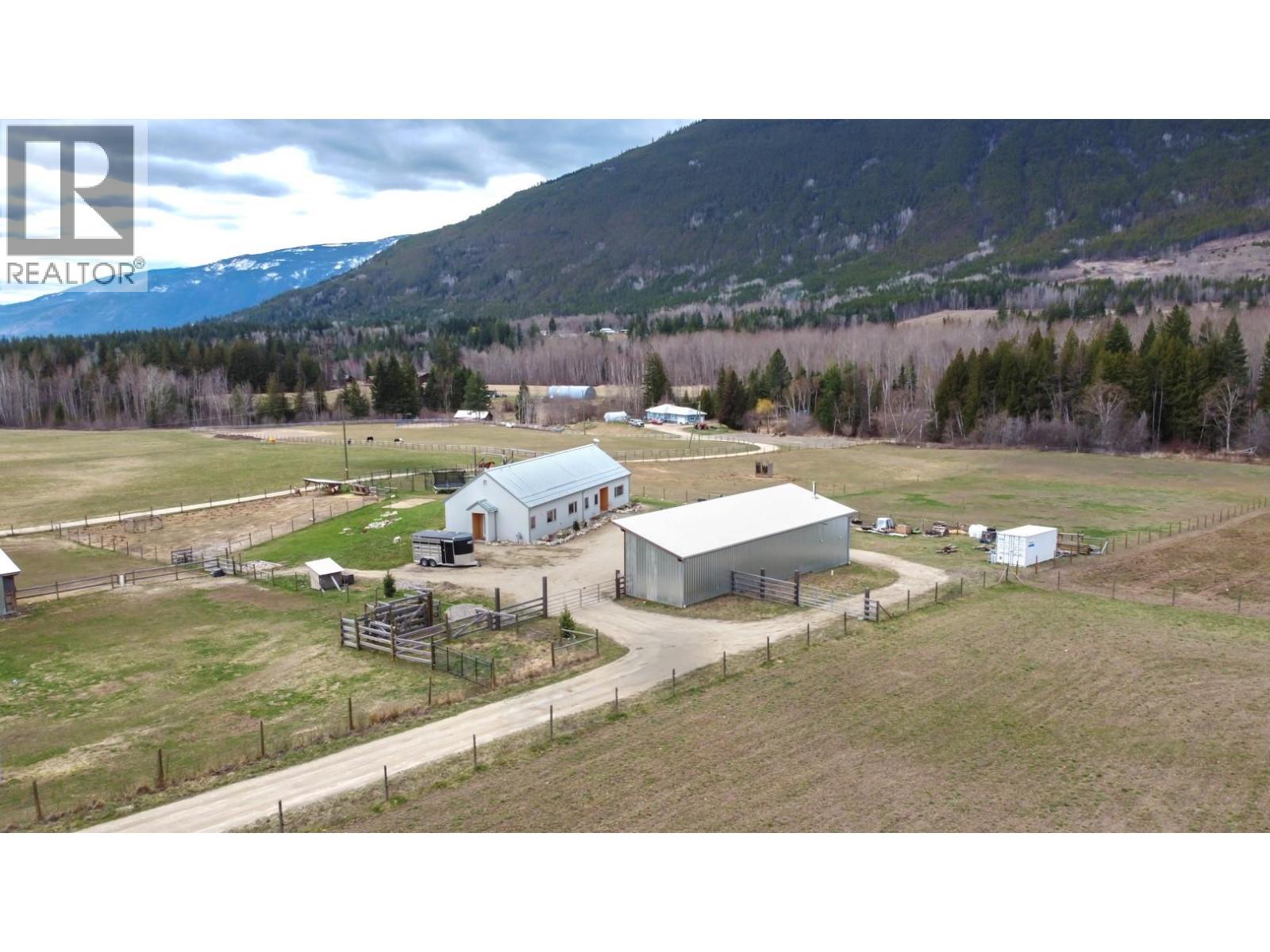 1841 50 Street Nw, Salmon Arm, British Columbia  V1E 3B1 - Photo 77 - 10383291