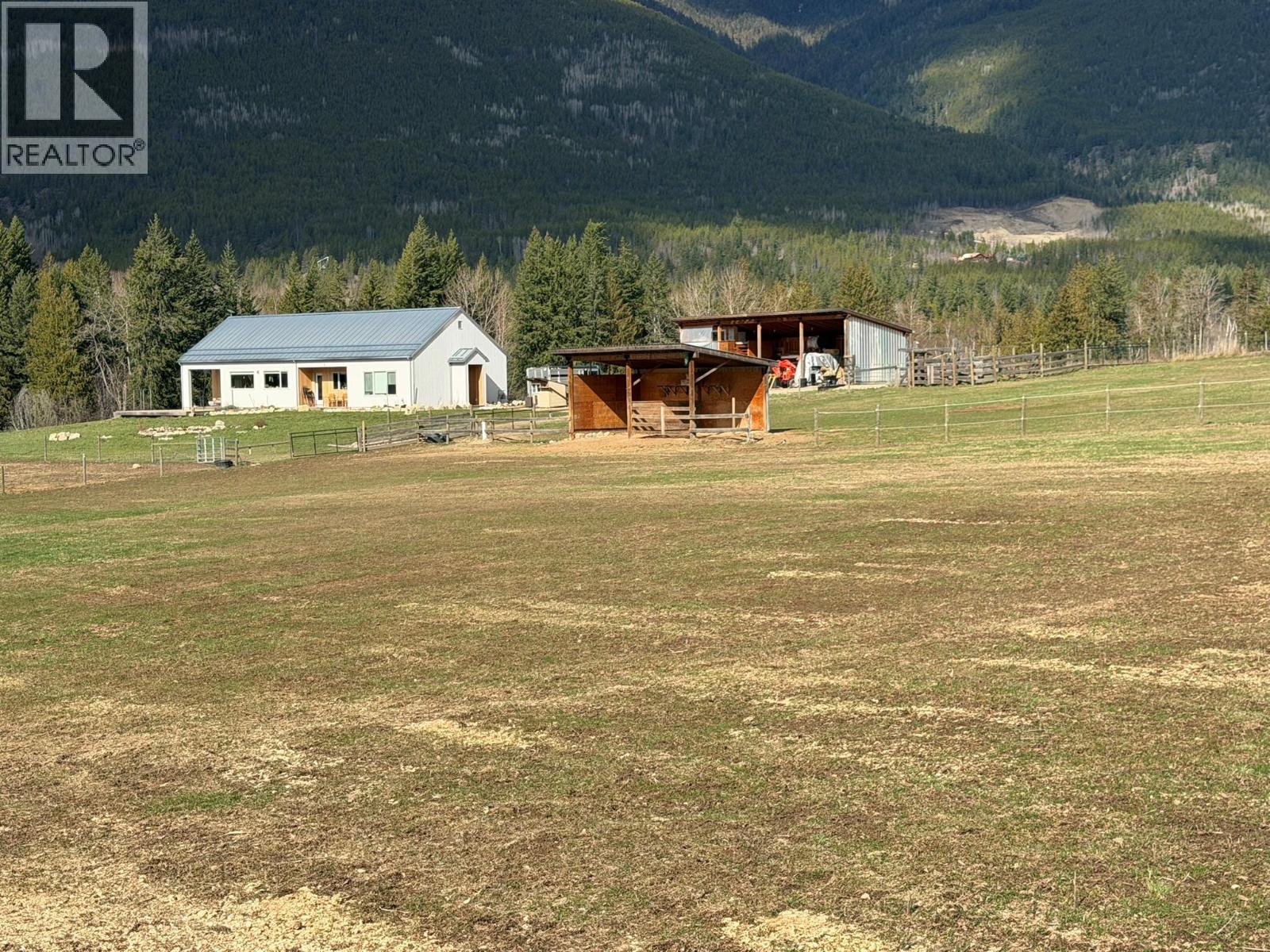 1841 50 Street Nw, Salmon Arm, British Columbia  V1E 3B1 - Photo 78 - 10383291