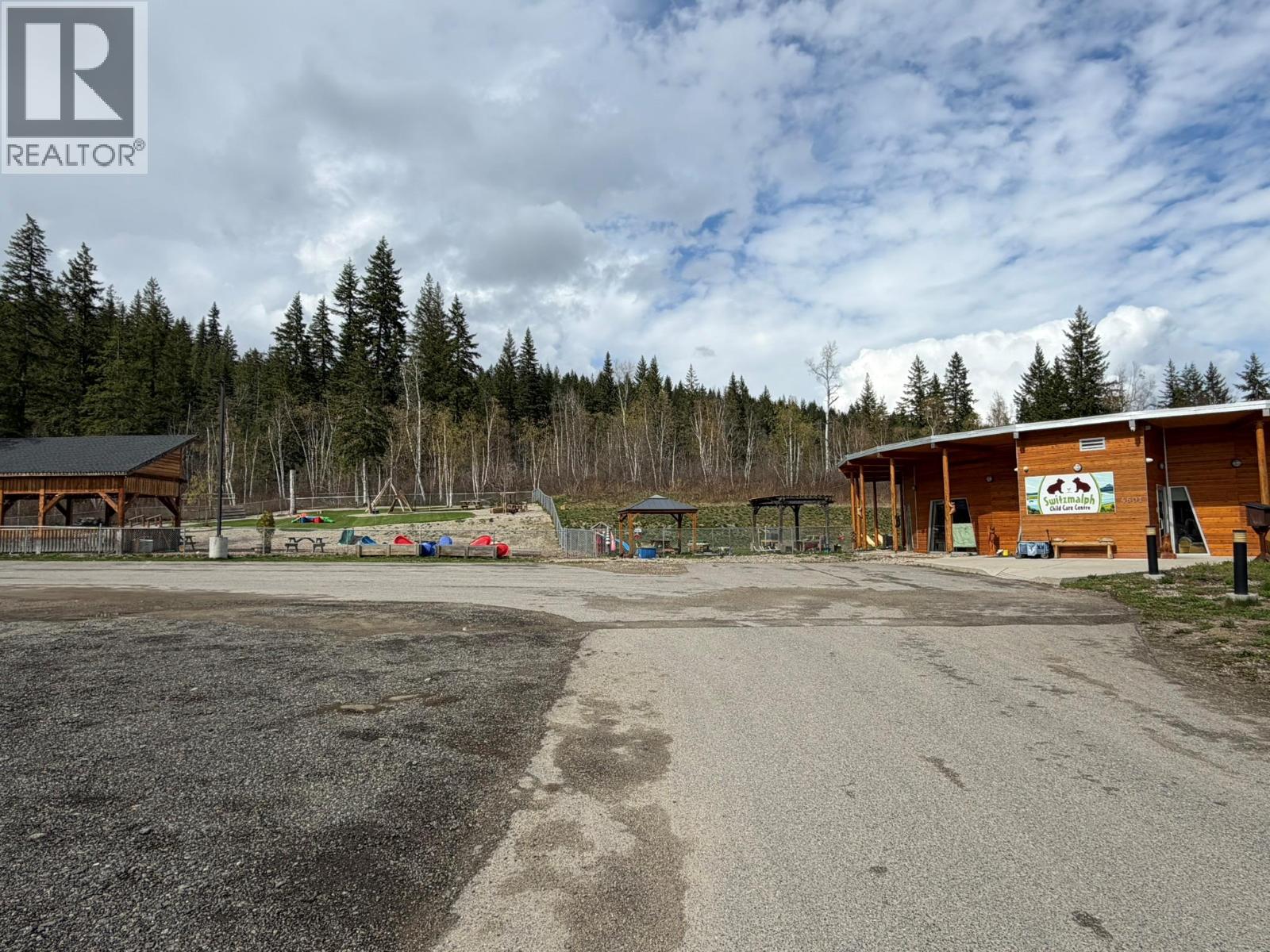 1841 50 Street Nw, Salmon Arm, British Columbia  V1E 3B1 - Photo 97 - 10383291