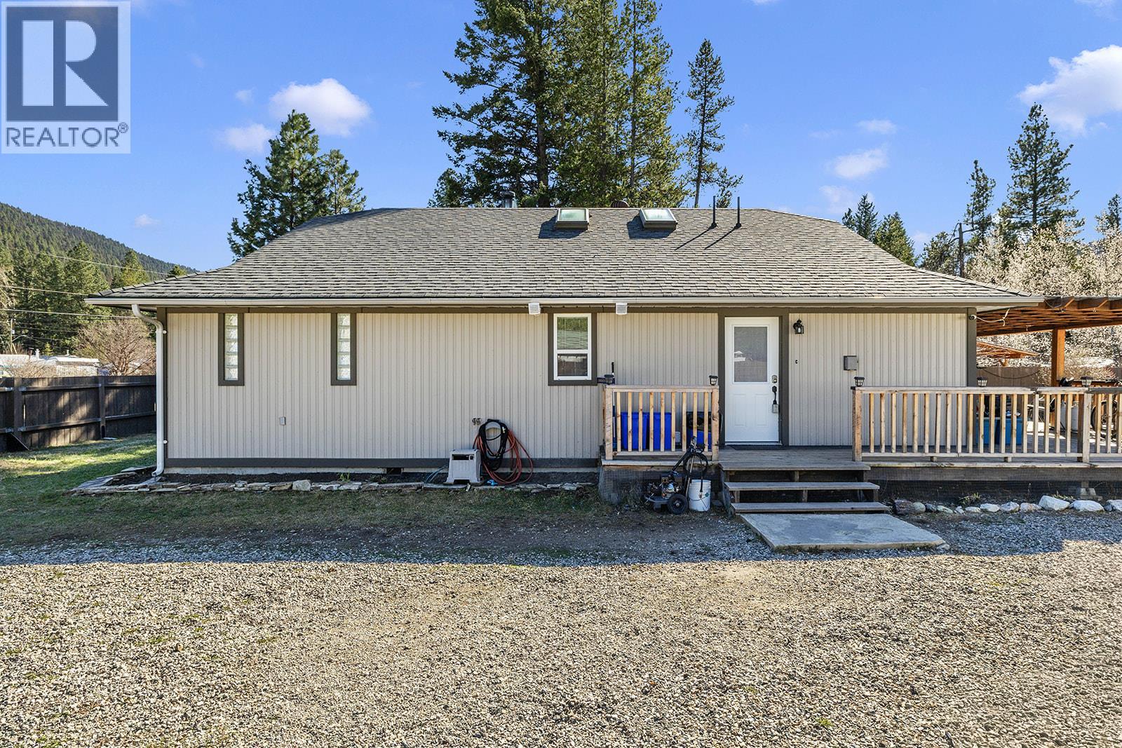 5835 3rd Street, Beaverdell, British Columbia  V0H 1A0 - Photo 1 - 10383185
