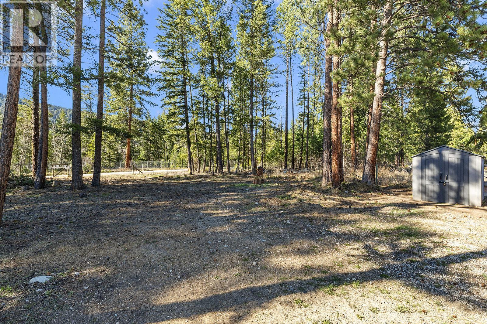 5835 3rd Street, Beaverdell, British Columbia  V0H 1A0 - Photo 11 - 10383185