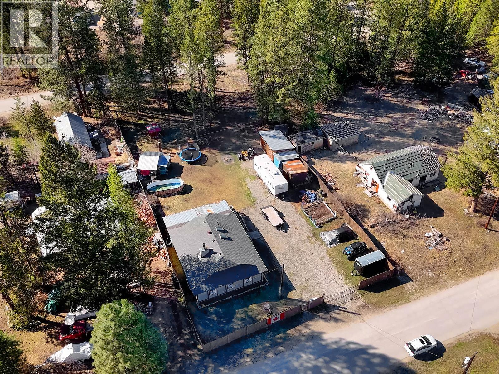 5835 3rd Street, Beaverdell, British Columbia  V0H 1A0 - Photo 3 - 10383185