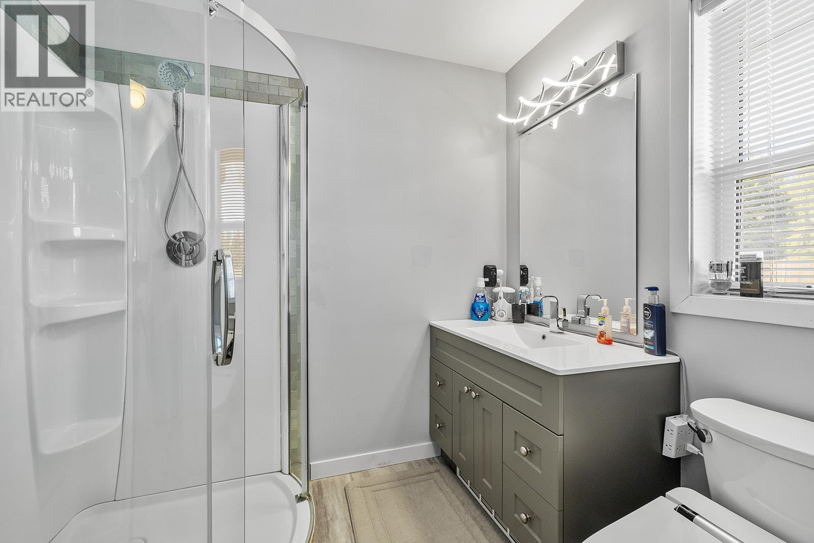 5835 3rd Street, Beaverdell, British Columbia  V0H 1A0 - Photo 42 - 10383185