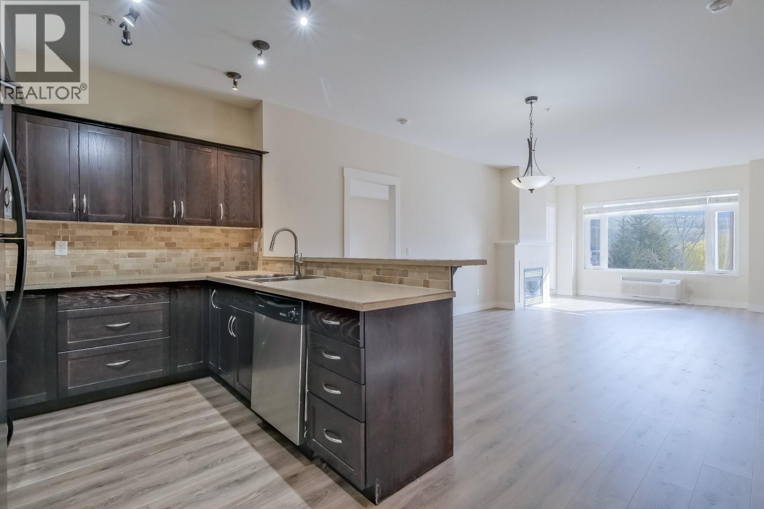 3180 Beaver Lake Road Unit# 308, Lake Country, British Columbia  V4V 2R5 - Photo 6 - 10383435