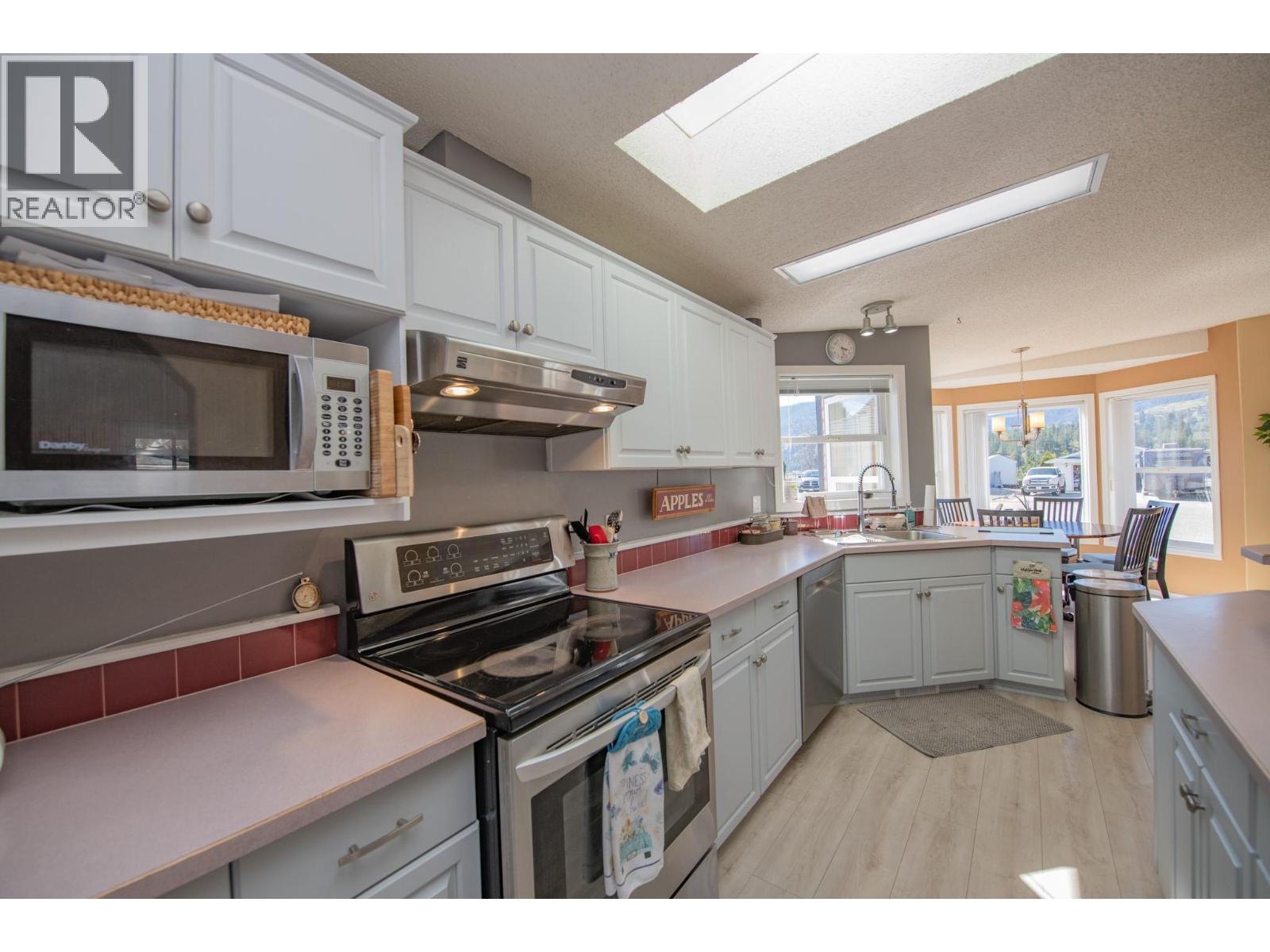 9510 97 Highway Unit# 27, Vernon, British Columbia  V1T 6N6 - Photo 10 - 10383405