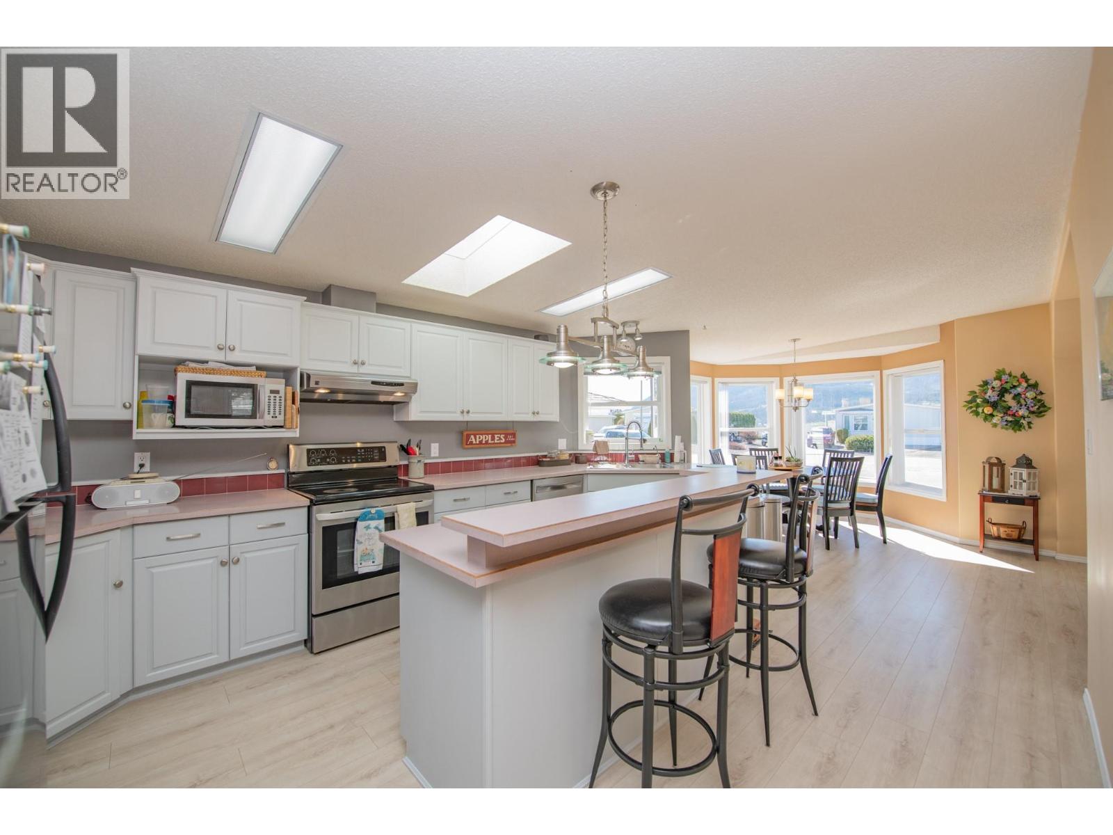 9510 97 Highway Unit# 27, Vernon, British Columbia  V1T 6N6 - Photo 3 - 10383405