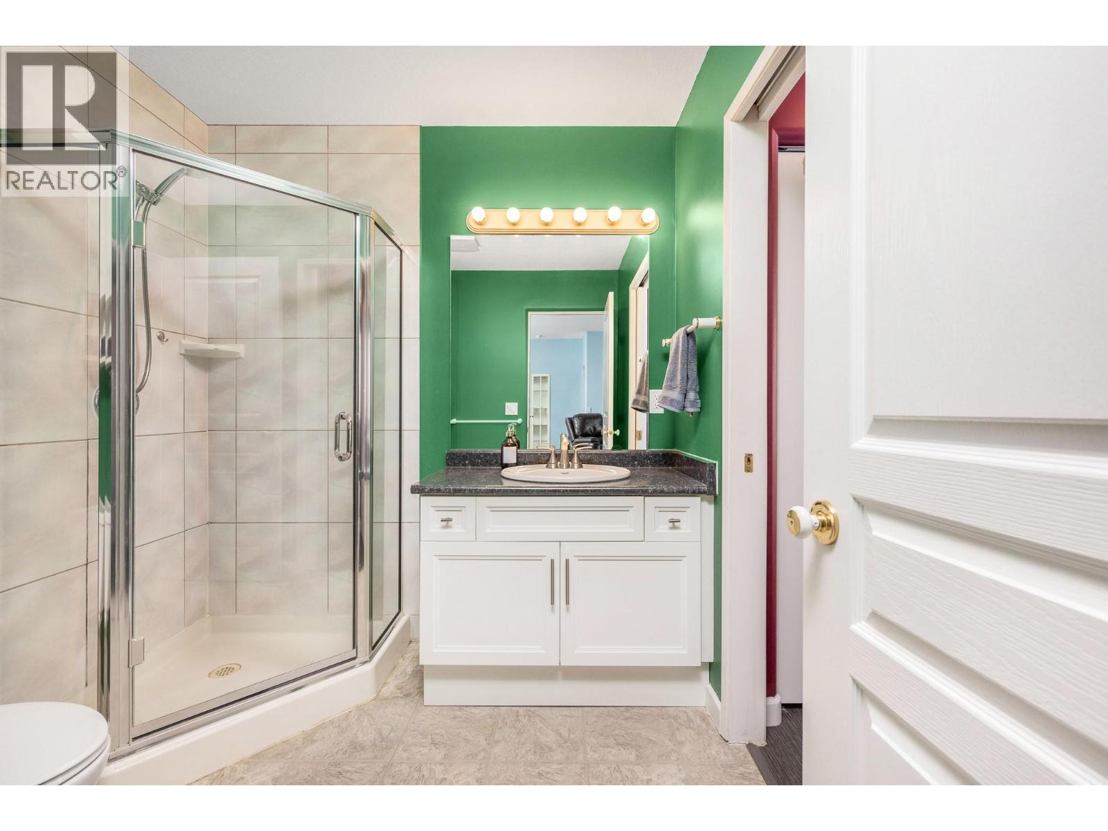 3221 Centennial Drive Unit# 402, Vernon, British Columbia  V1T 2T8 - Photo 21 - 10382991