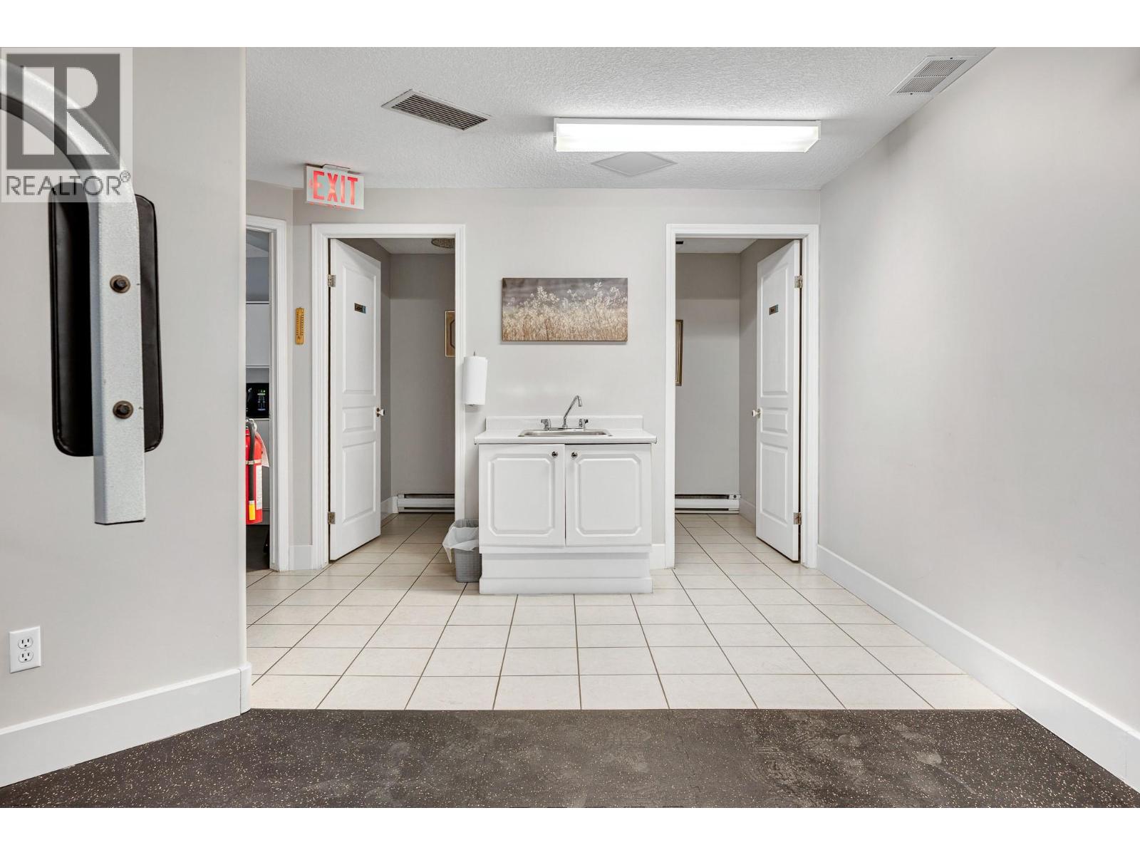 3221 Centennial Drive Unit# 402, Vernon, British Columbia  V1T 2T8 - Photo 35 - 10382991