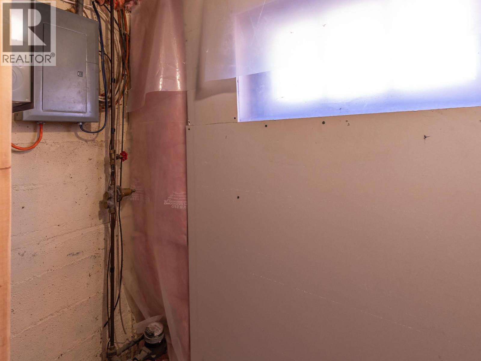 2008 45 Avenue, Vernon, British Columbia  V1T 5P2 - Photo 29 - 10382622