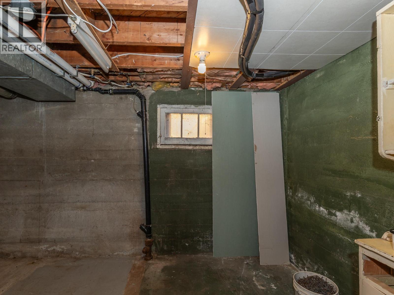 2008 45 Avenue, Vernon, British Columbia  V1T 5P2 - Photo 33 - 10382622