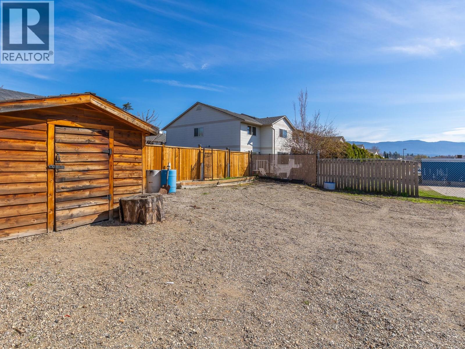 2008 45 Avenue, Vernon, British Columbia  V1T 5P2 - Photo 44 - 10382622